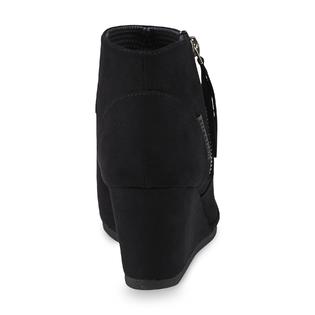 attention wedge booties