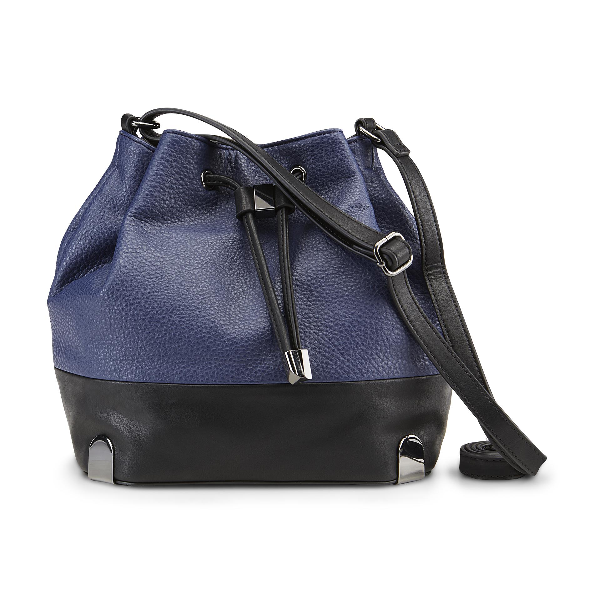 Metaphor Women's Drawn to You Bucket Bag