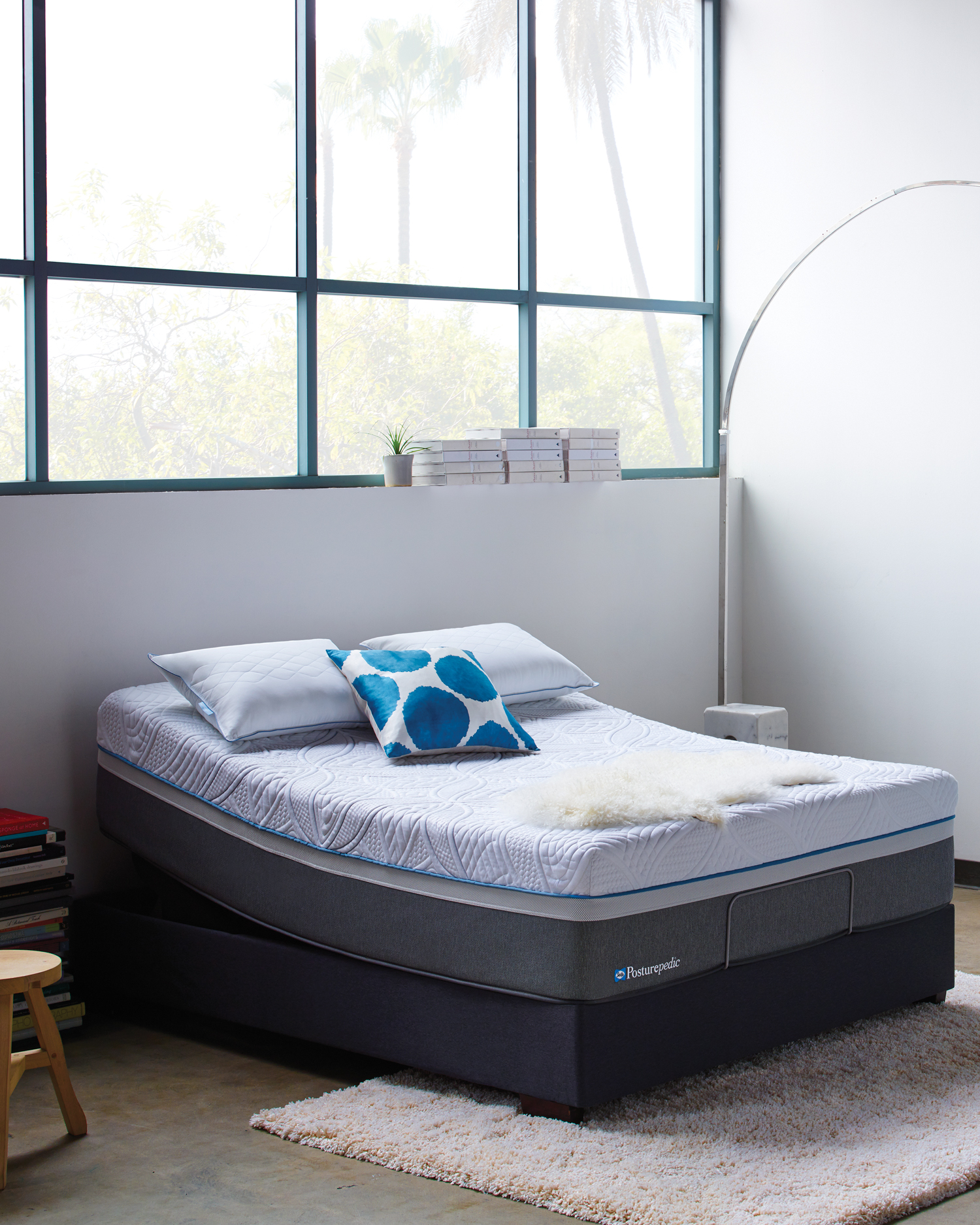 Sealy Posturepedic Hybrid Cobalt Firm Queen Mattress