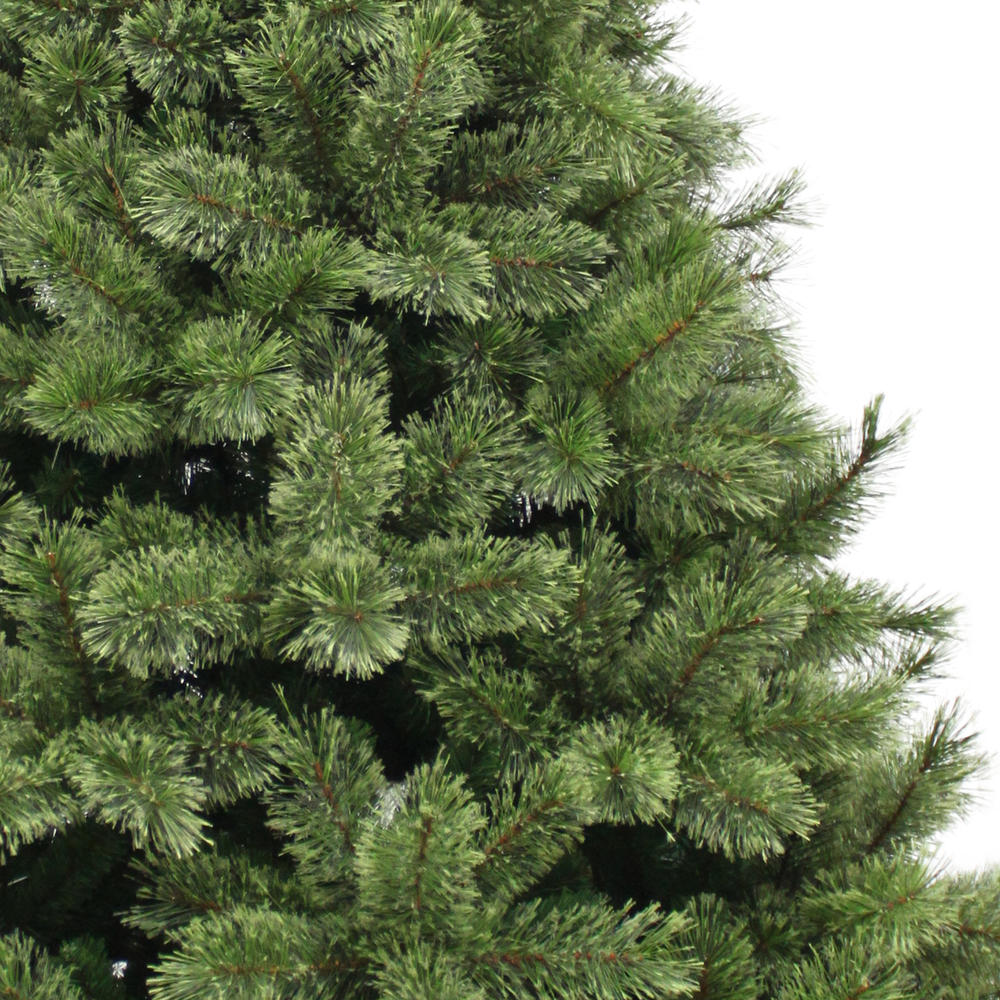 Donner & Blitzen Incorporated 7.5' Unlit Westchester Deluxe Cashmere