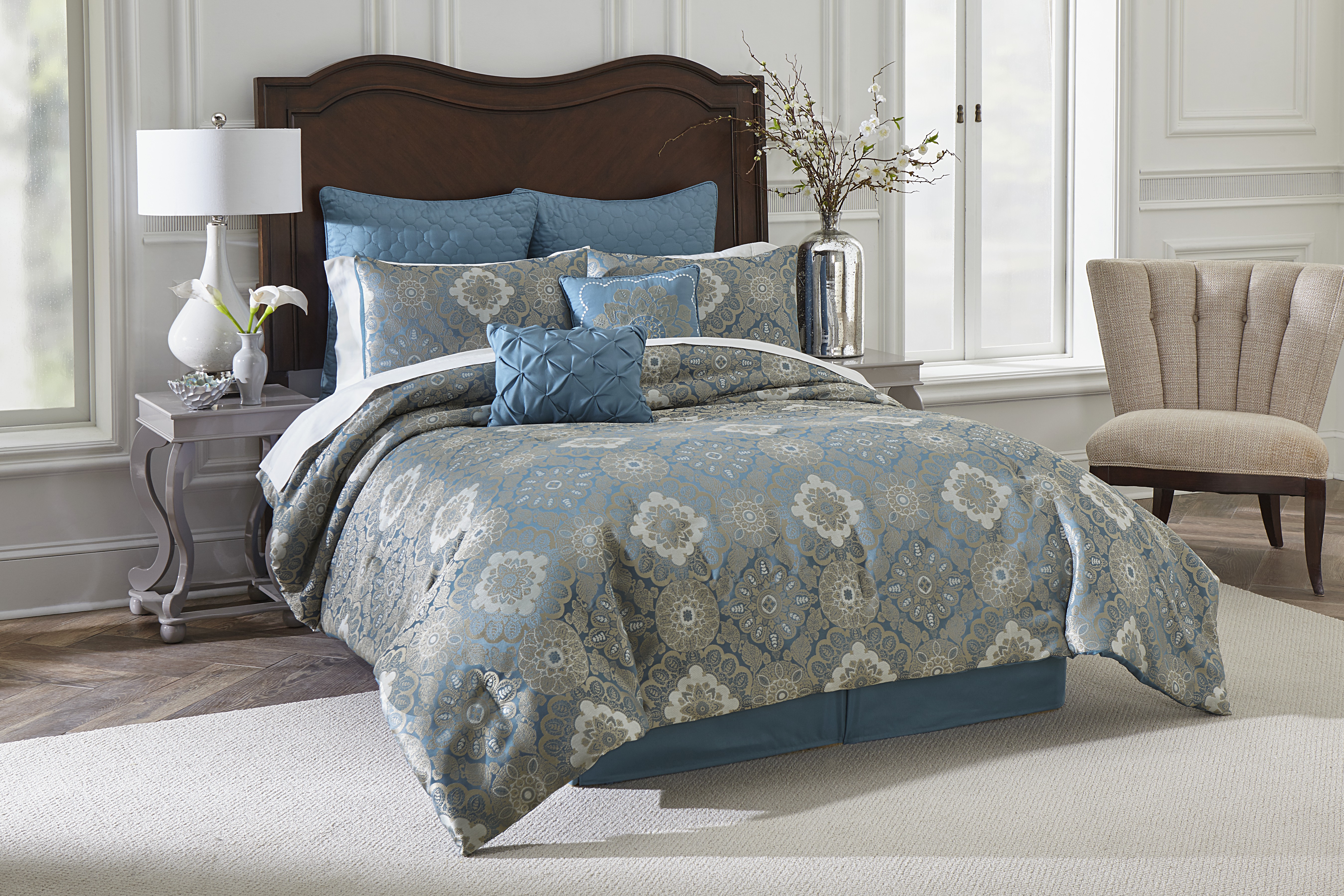 7-piece Jacquard Comforter Set - Blue Tile Comforter Set