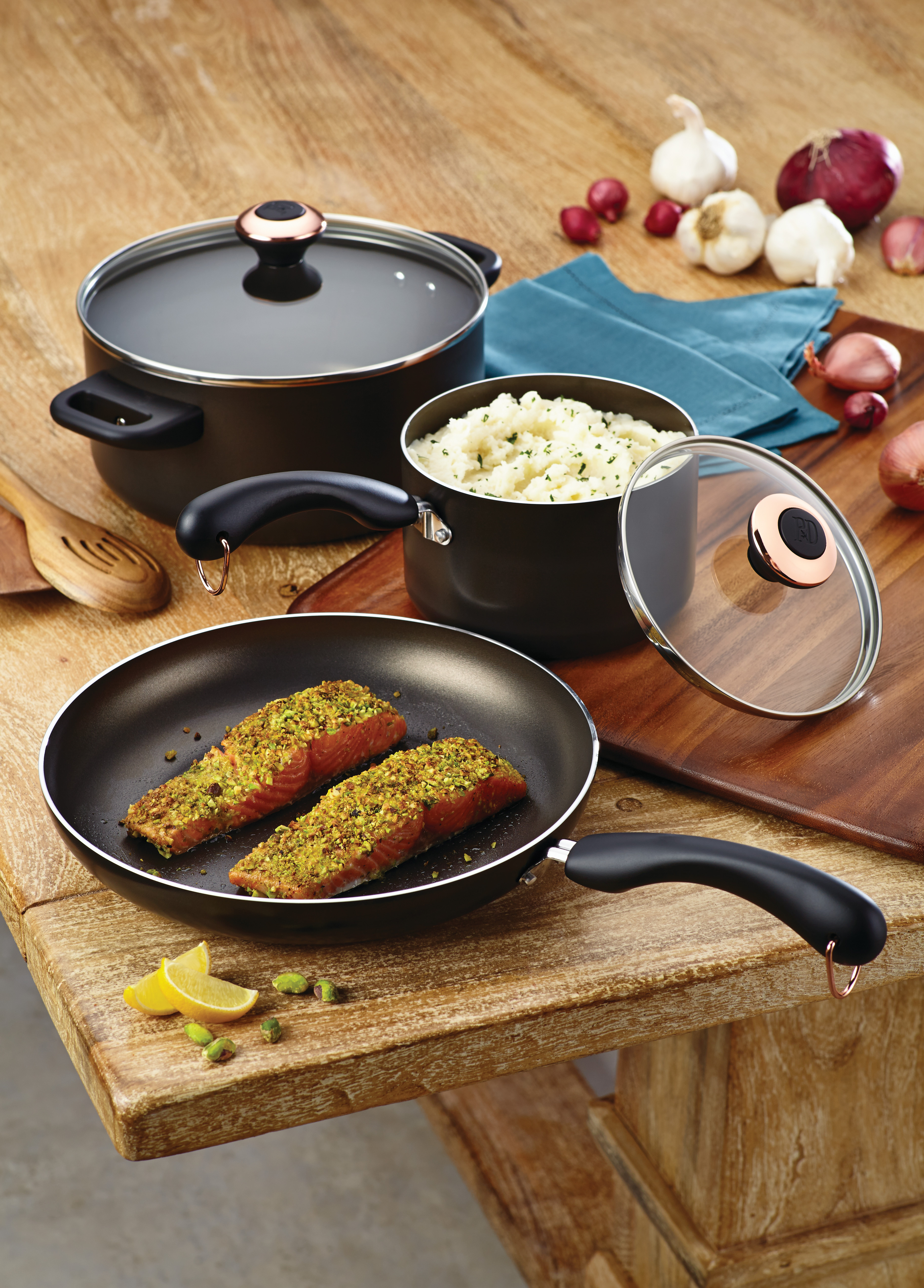 UPC 631899216083 Paula Deen Signature Aluminum Nonstick Dishwasher