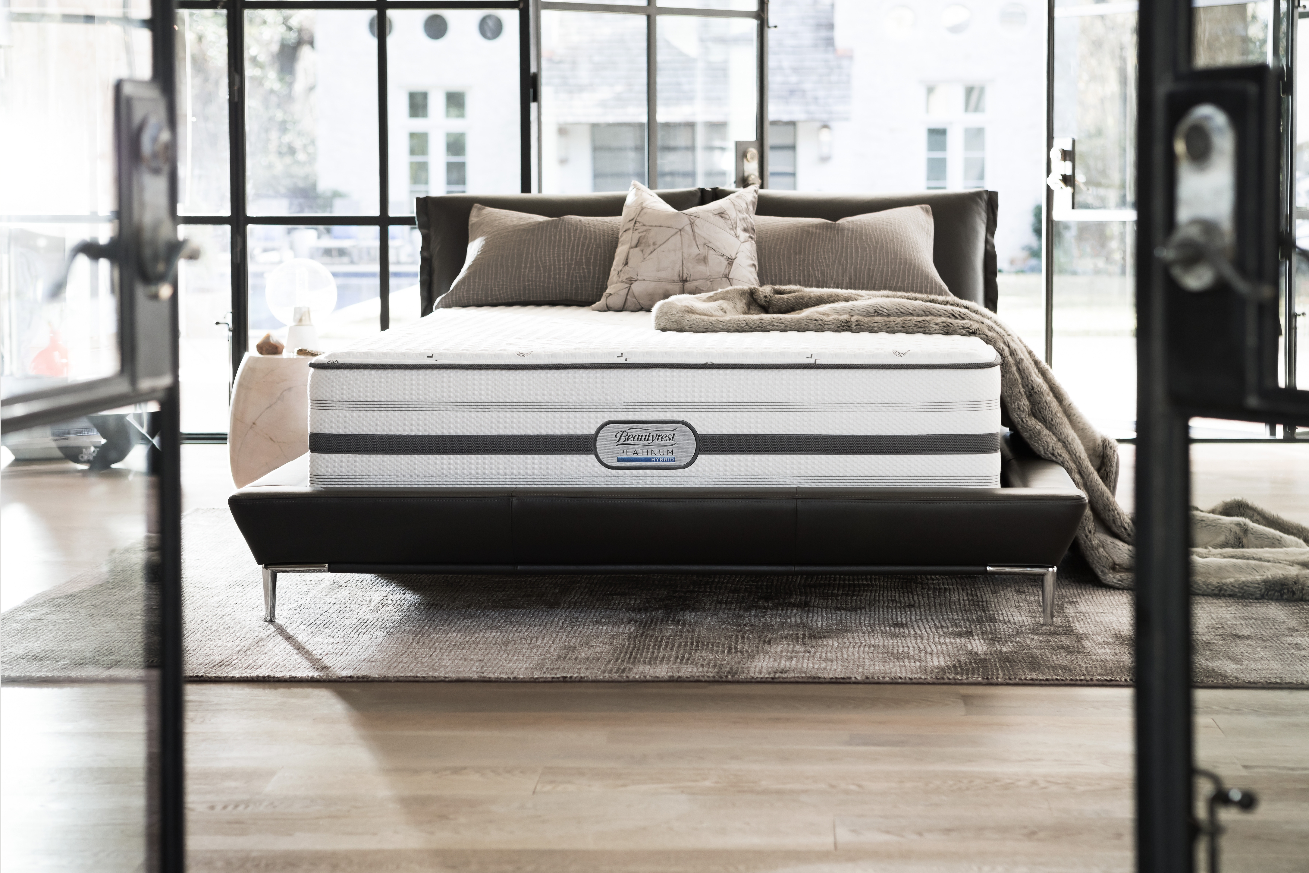 Beautyrest Platinum Hybrid Frances Luxury Firm Queen Mattress