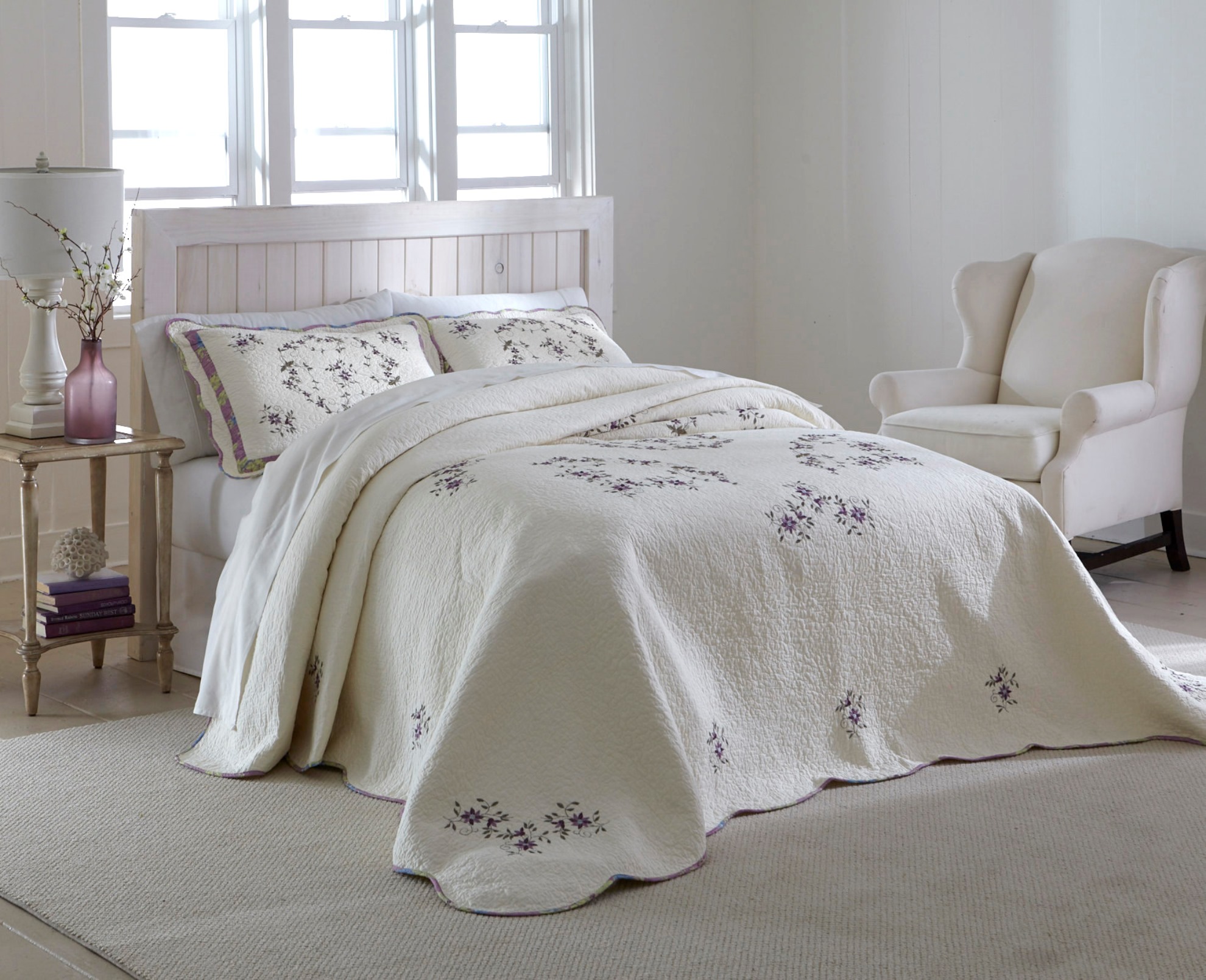 Scalloped Edge Bedding