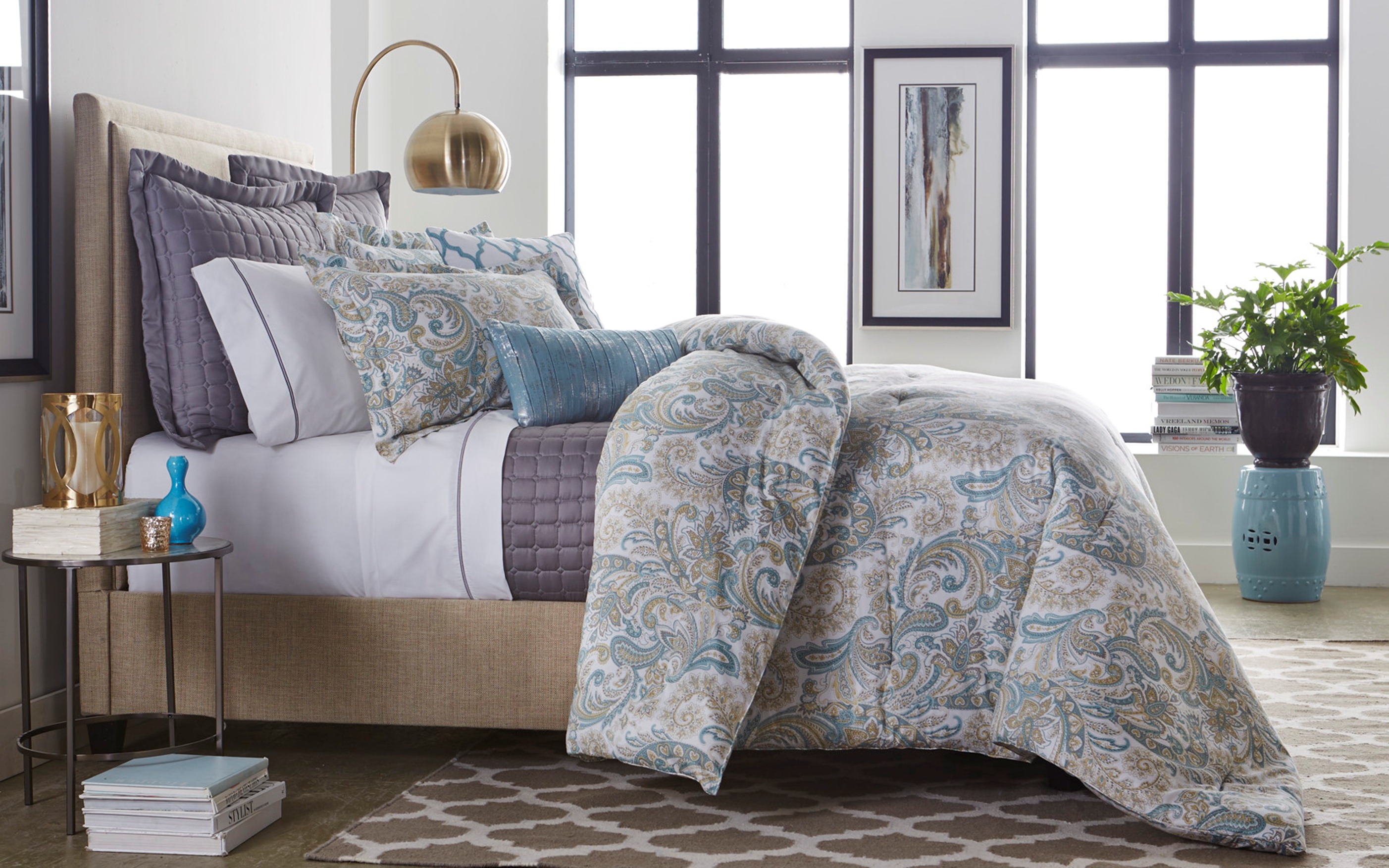 Grand Resort Comforter set &#8211; Paisley Multi
