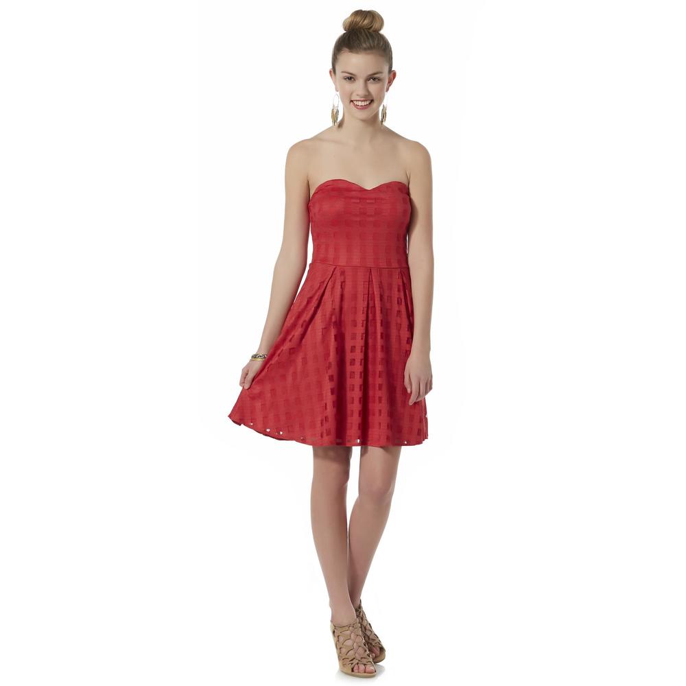 Junior's Strapless Party Dress