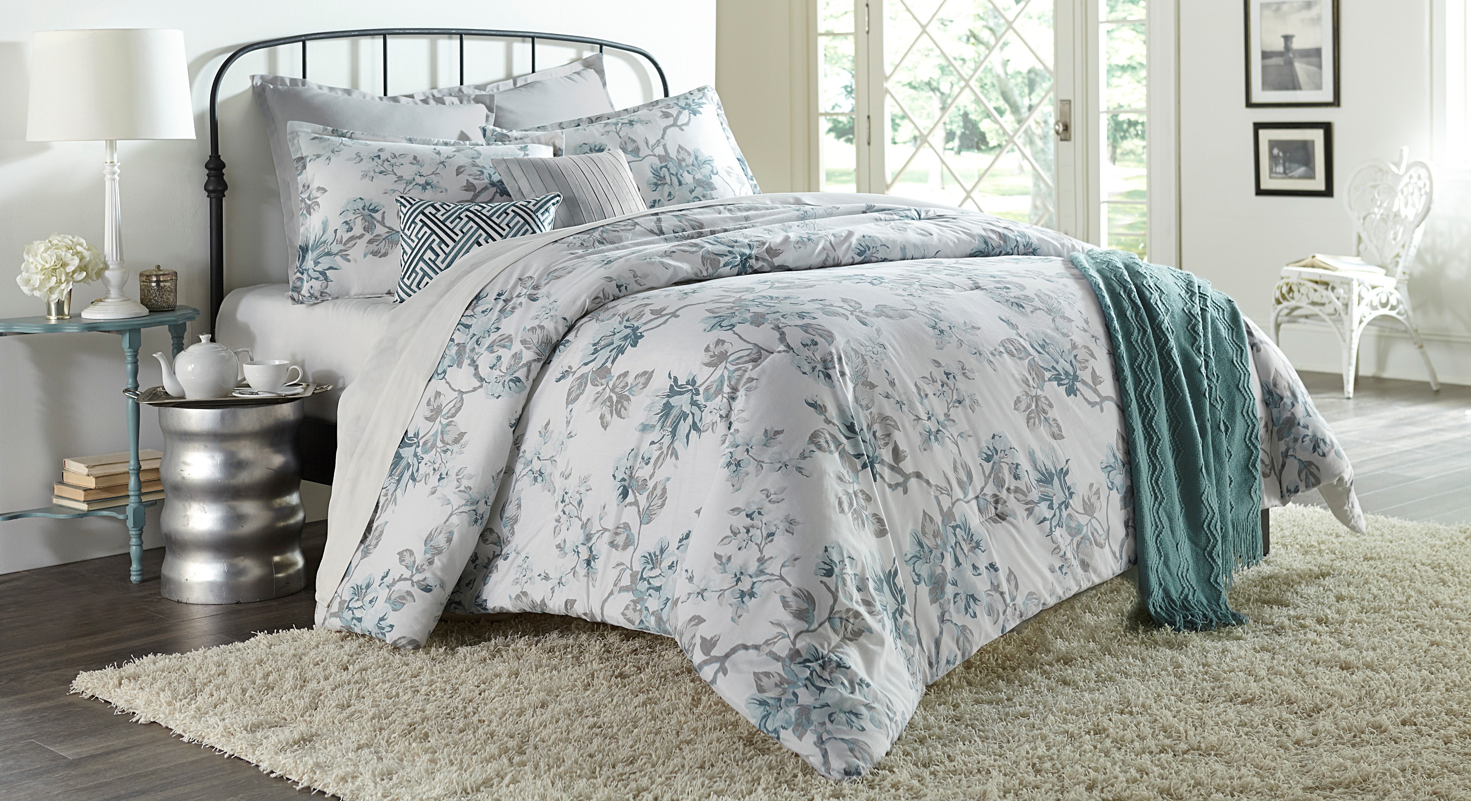 Floral Layered Comforter set
