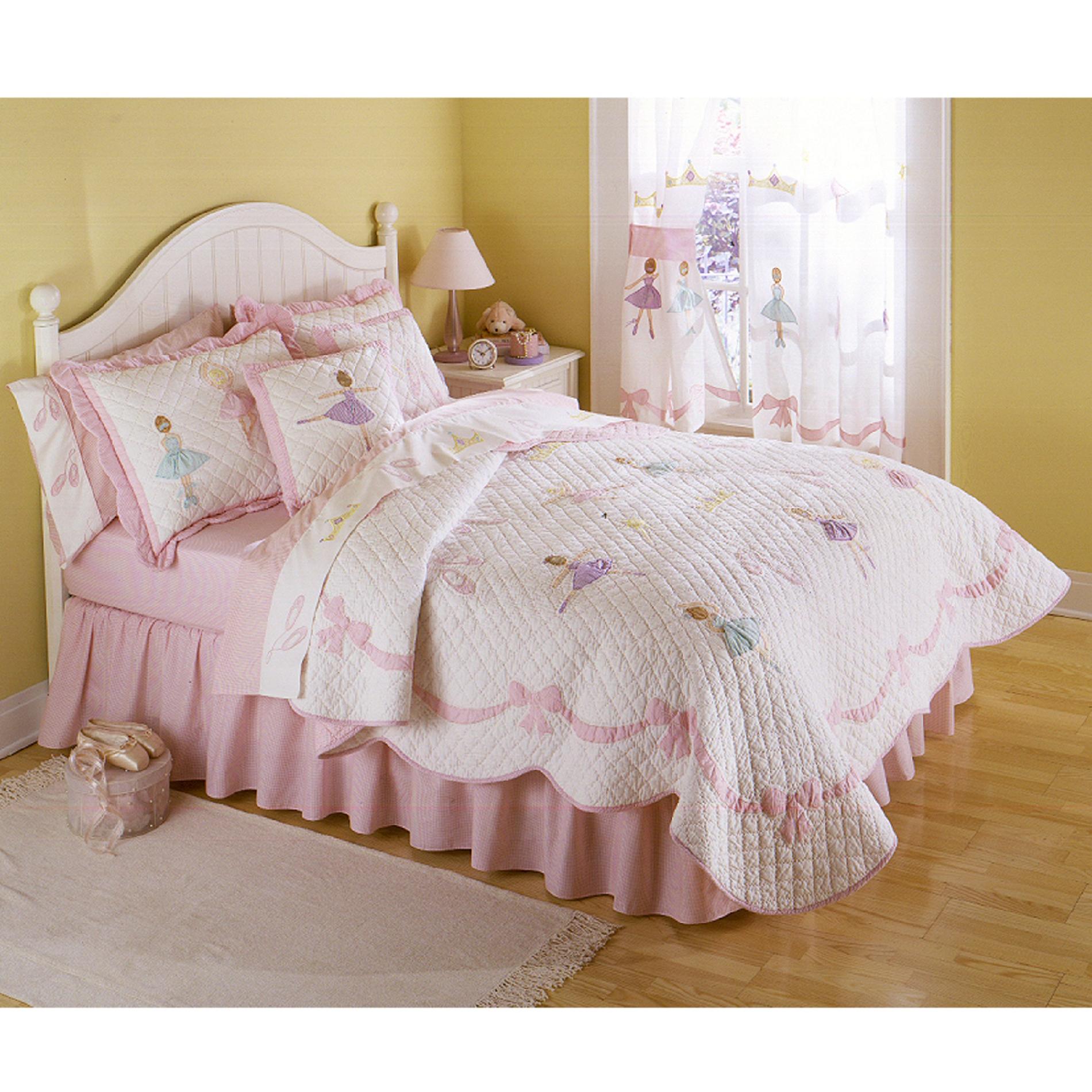 Ballet Lessons Cotton Quilt with Shams (s)