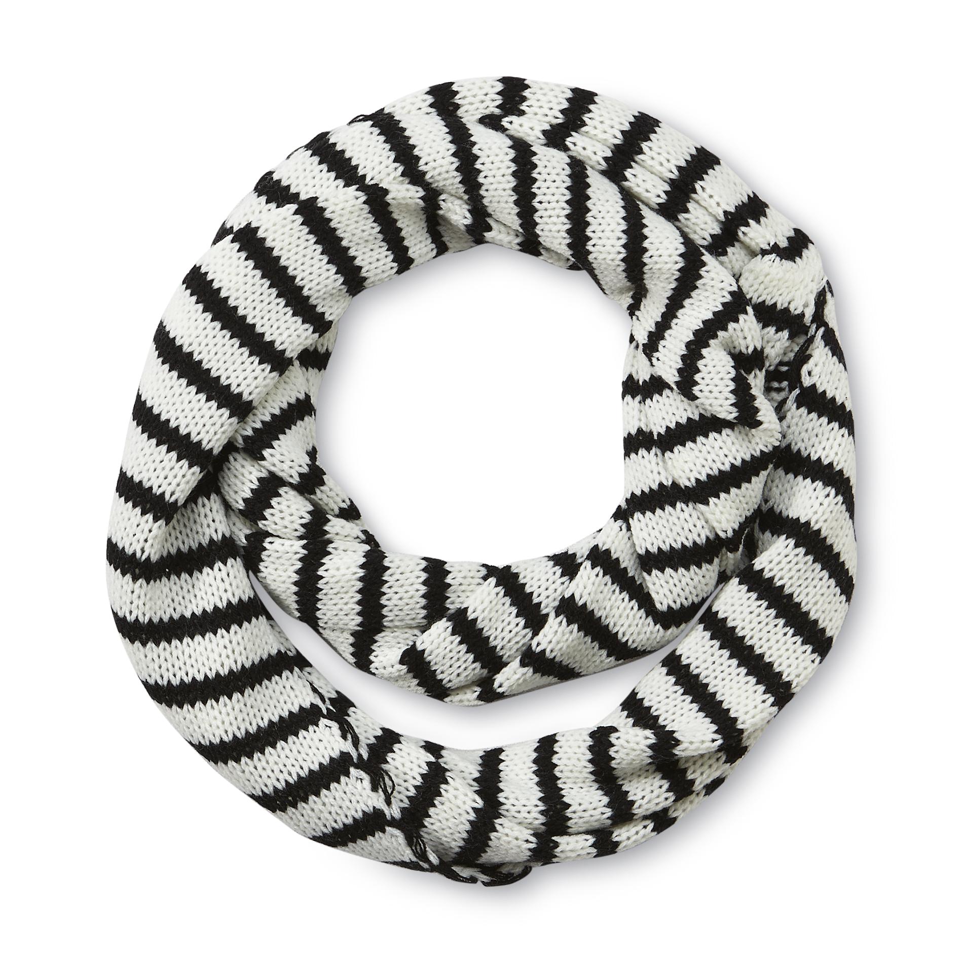 Junior's Knit Infinity Scarf - Striped