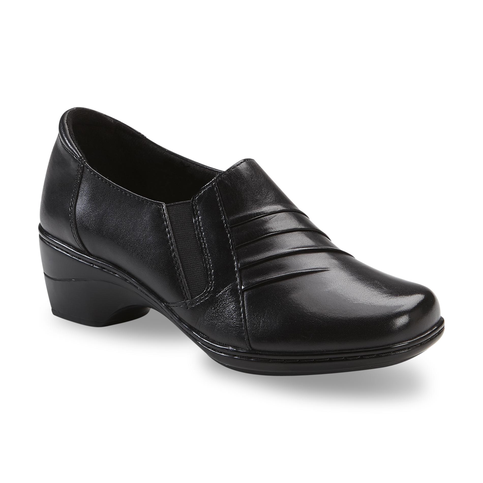 UPC 692257558313 product image for Thom McAn Women's Deidre Black Loafer - EARTH FOOTWEAR | upcitemdb.com