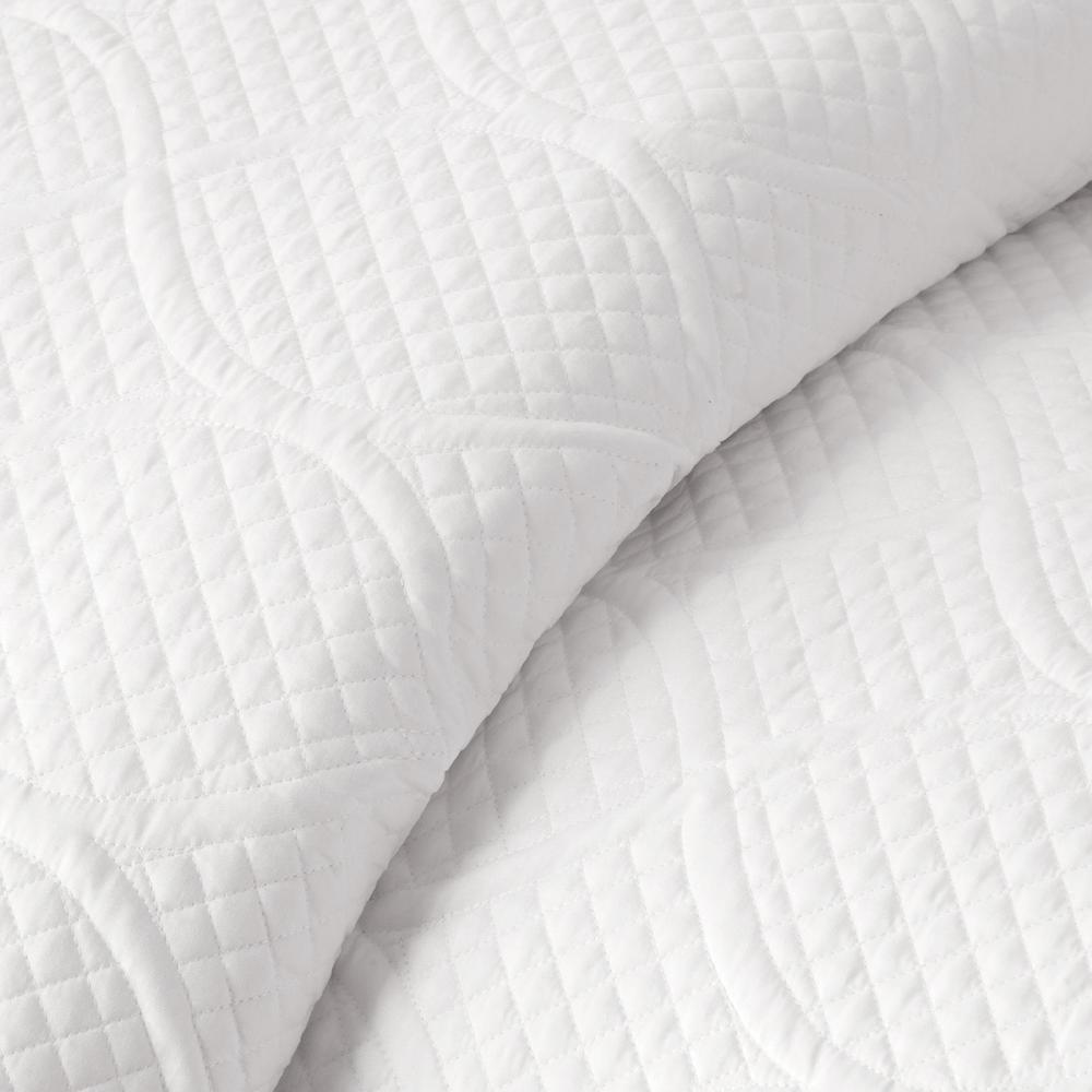 Madison Classics Margaux 3 Piece Coverlet Set in White