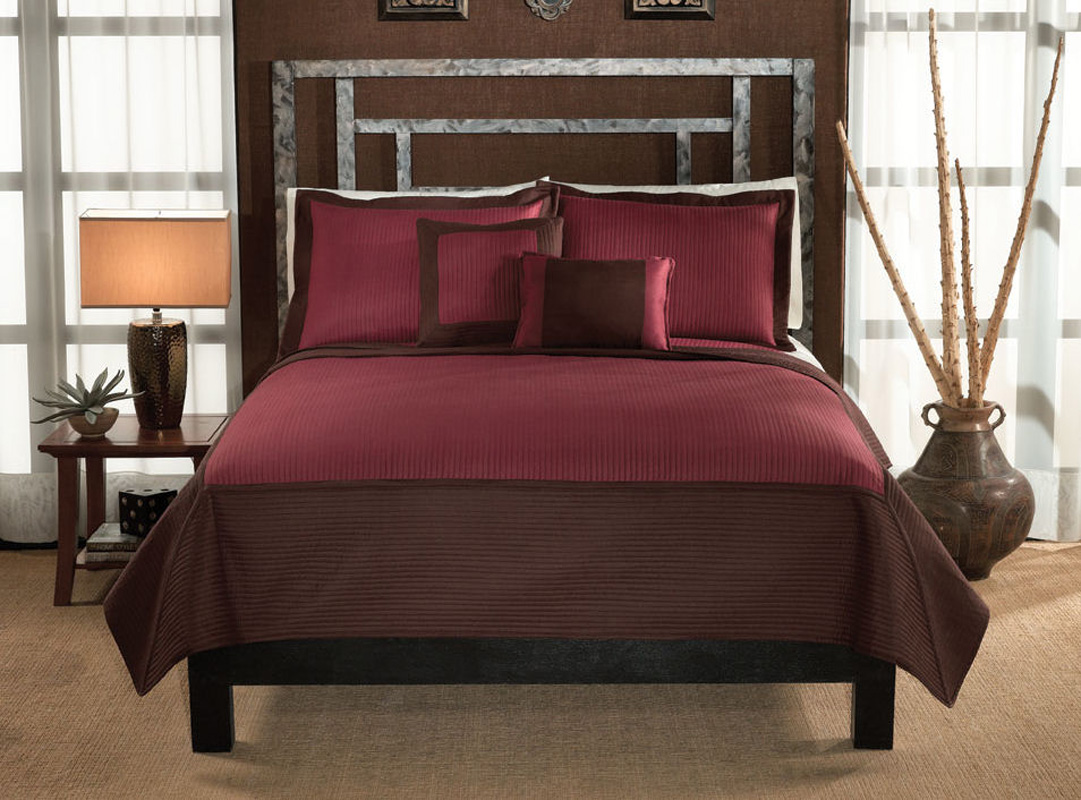 Barclay Chocolate and Red Two-Tone Quilt with Sham(s)