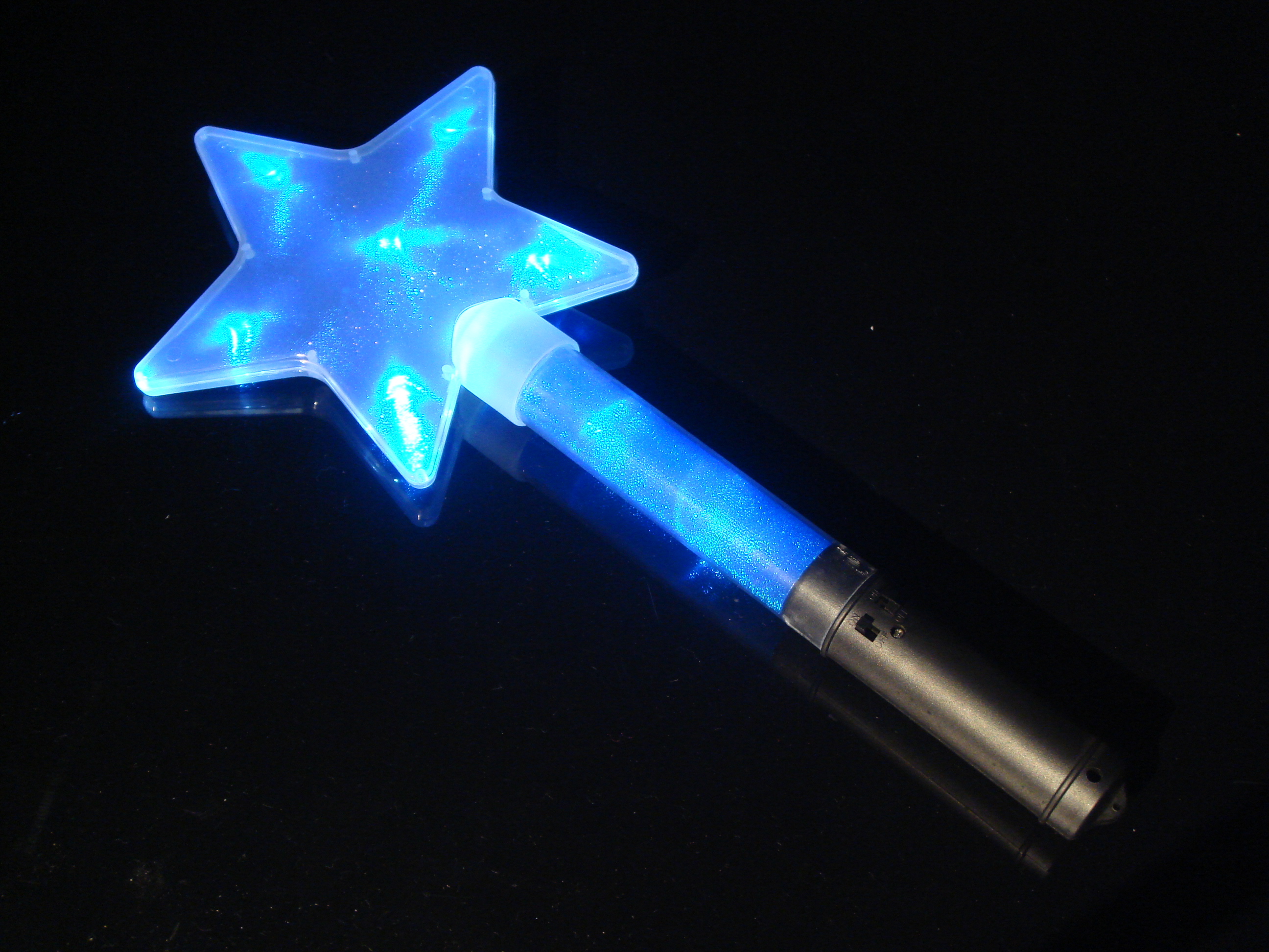 Light Up Jumbo Star Wand - Blue (set of 2)