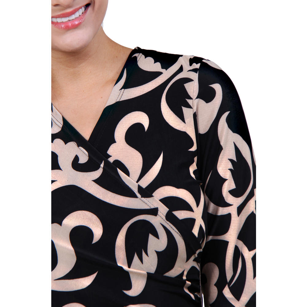 24&#47;7 Comfort Apparel Women's Black and Cream Abstract Wrap Dress