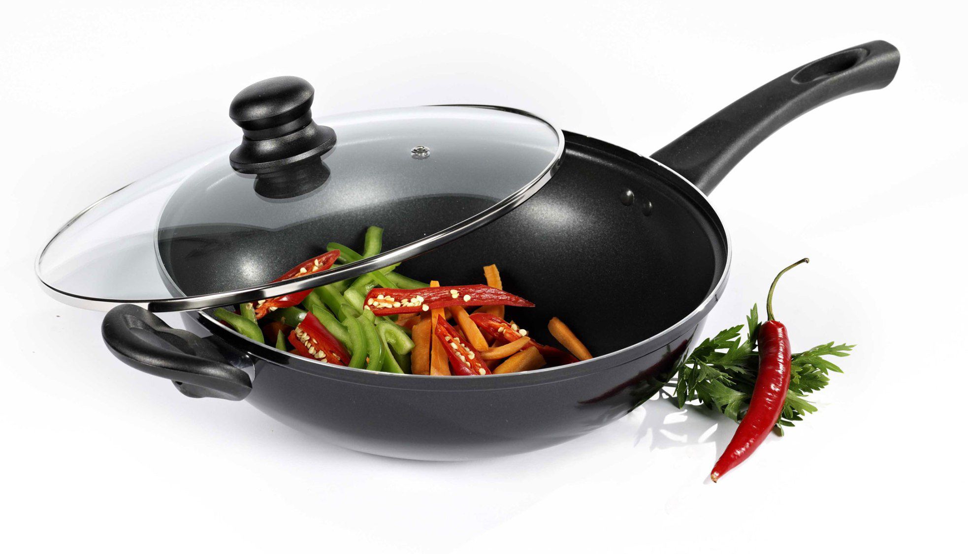 Basic Essentials 4QT ALUMINUM COVERED CHEF PAN