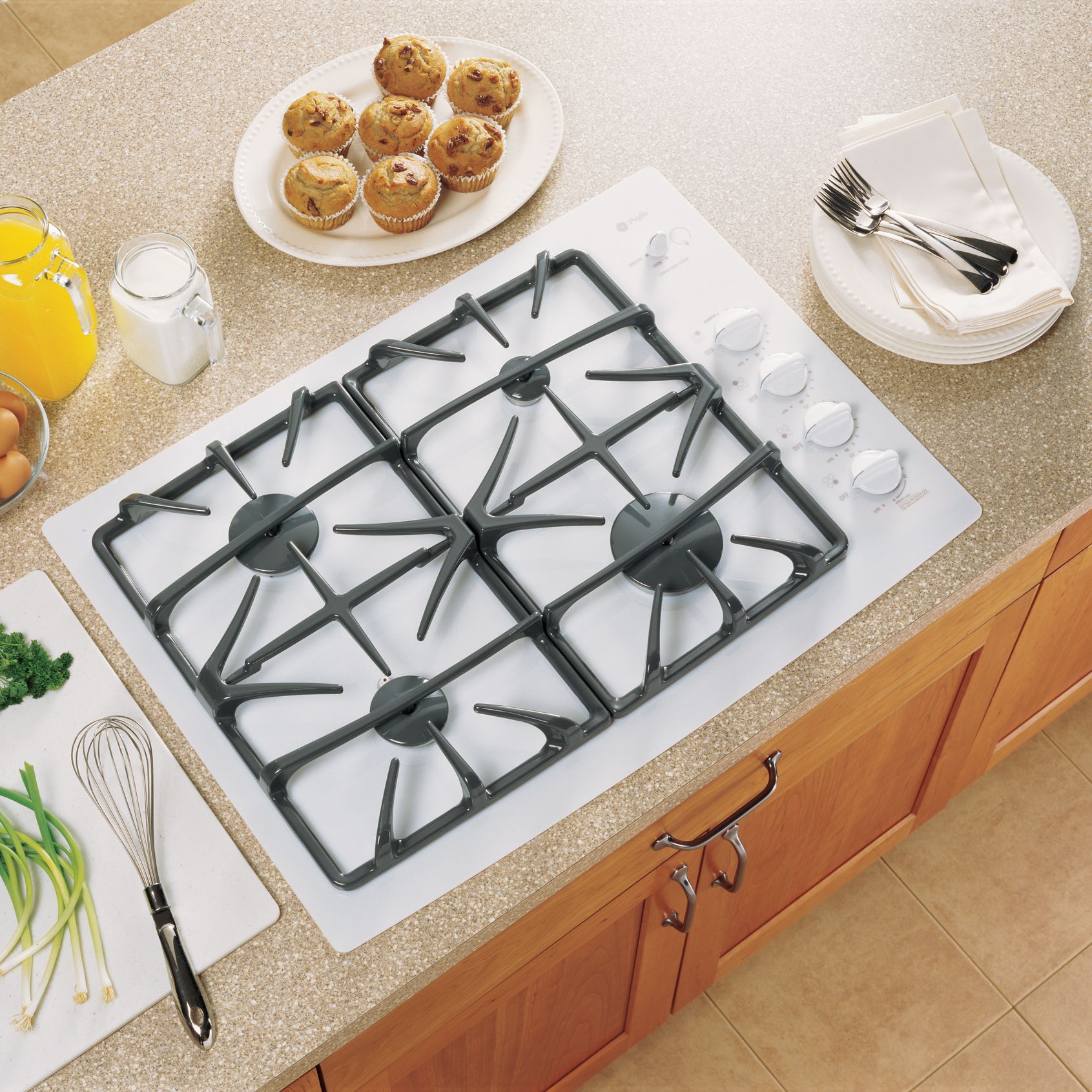 GE Profile Series 30 Built-In Ceramic-Glass Gas Cooktop White
