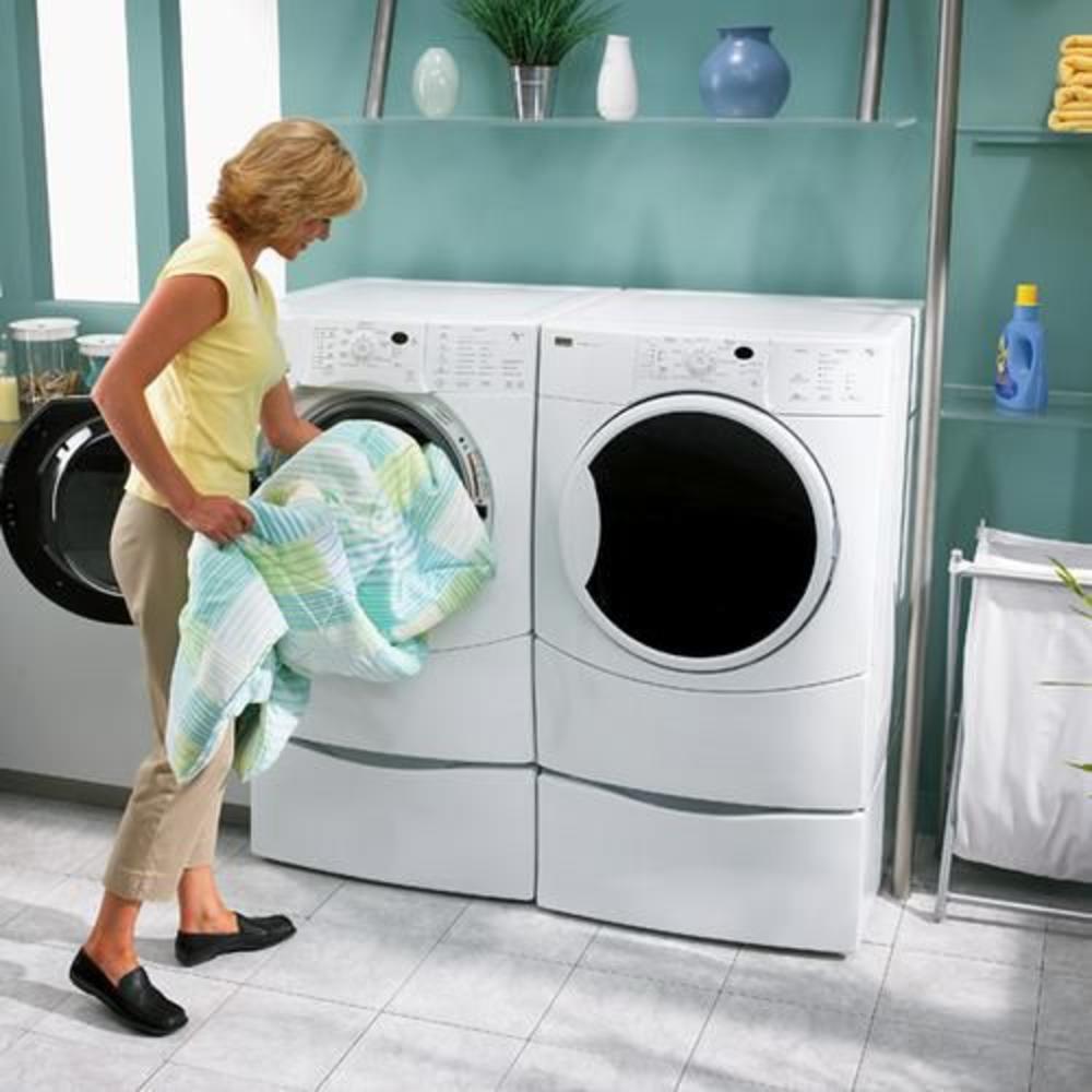 HE4t 3.8 Cu. Ft. King Size Capacity Plus Front Load Washer