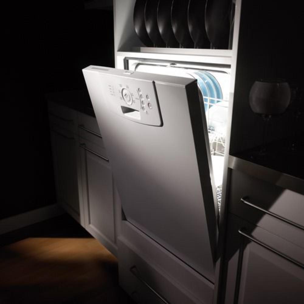 24 in. Built-In Dishwasher with TurboZone&#153; with Rotating Spray Jets