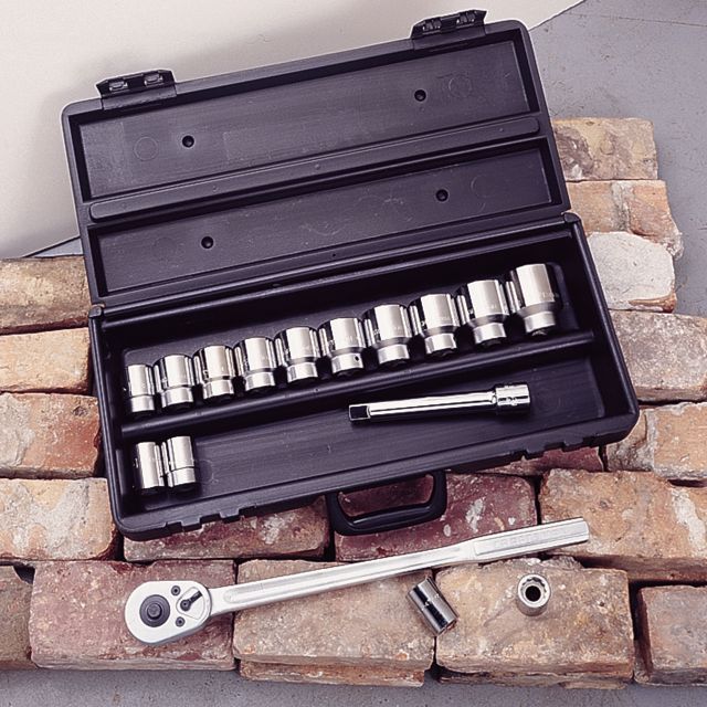 Craftsman 16 pc. 12. pt. Standard 3/4 in. Dr. Socket Wrench Set at Craftsman.com