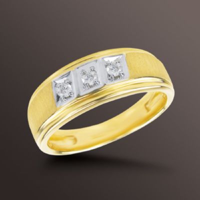 Mens Diamond Accent 3-Stone Ring. 10K Yellow Gold_in Size 10.5