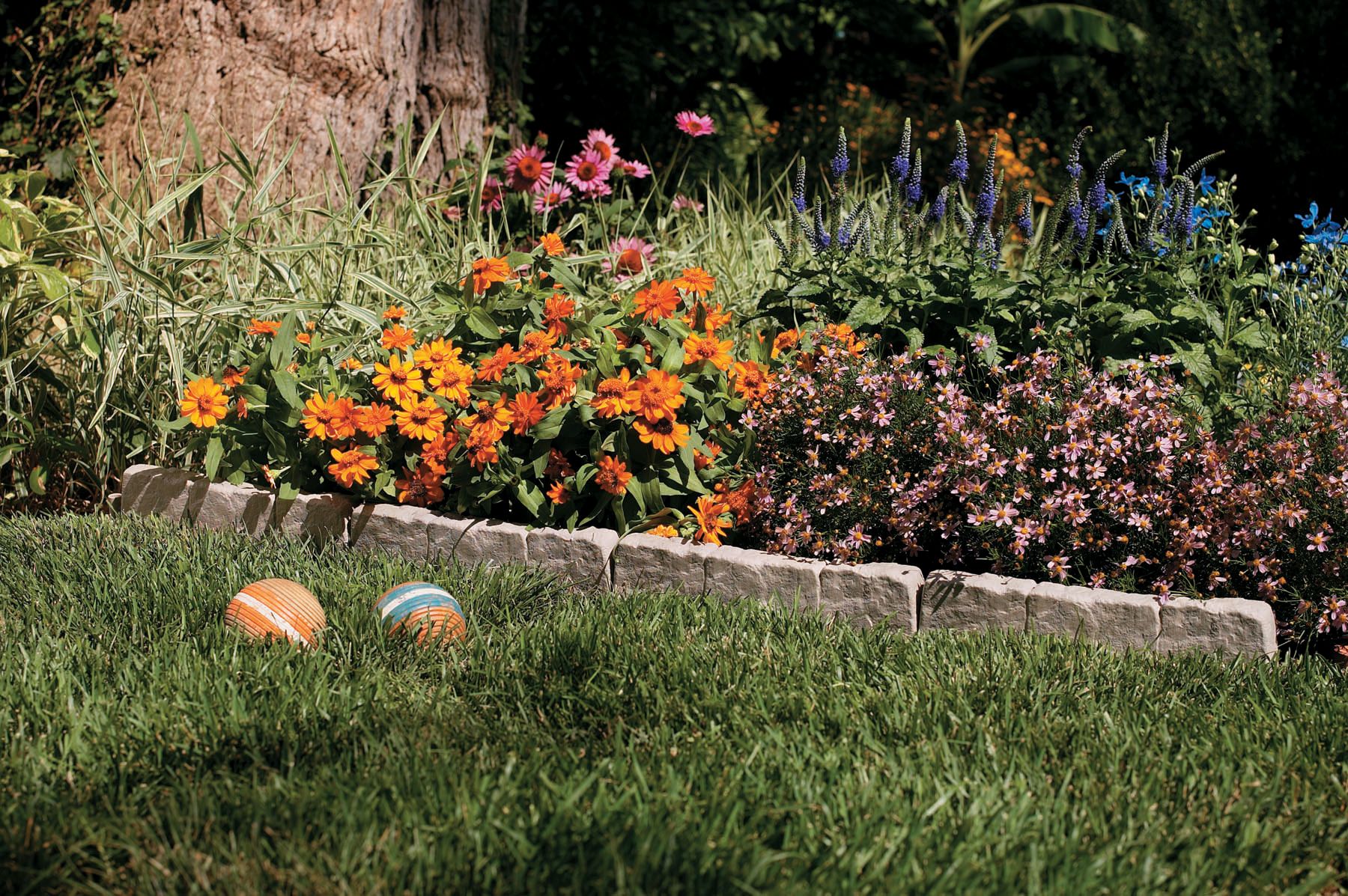 Suncast 10' Landscape Stone Border Edging Garden decorative lawn