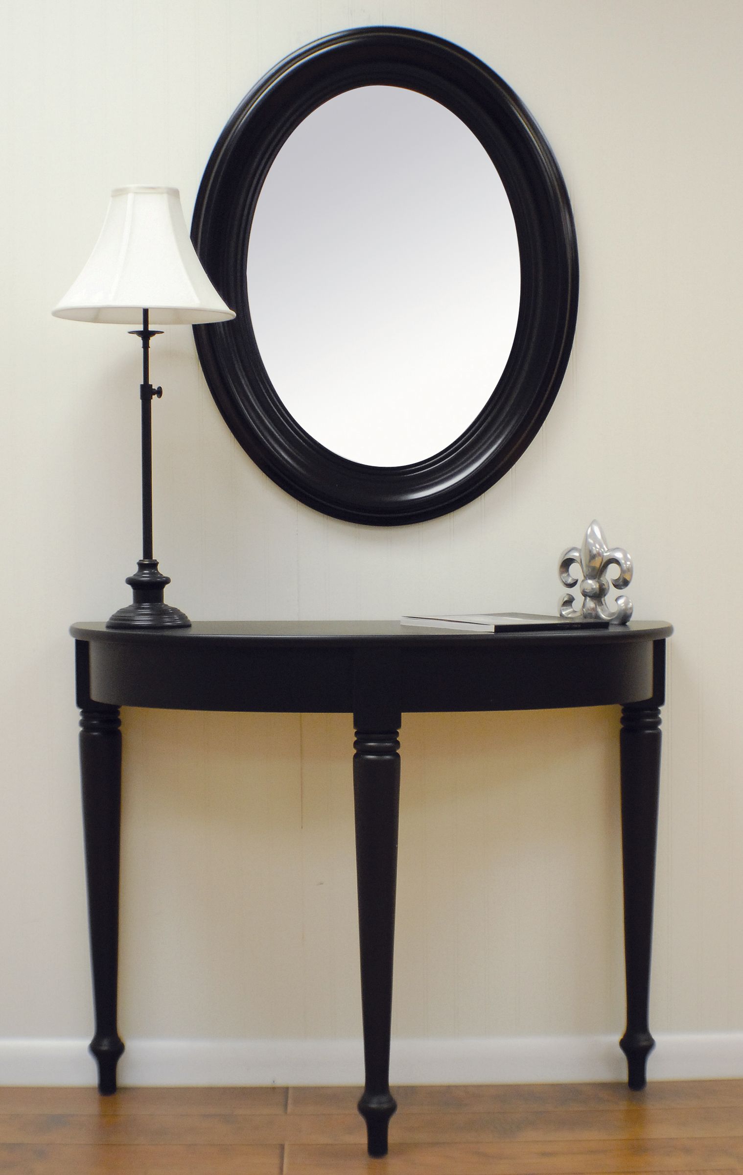 Carolina Cottage Oval Mirror in Antique Black