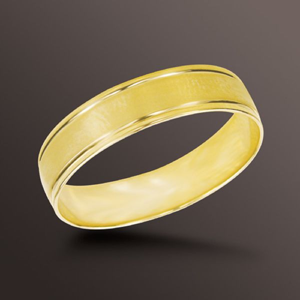 5mm Wedding Band in 10K Yellow Gold