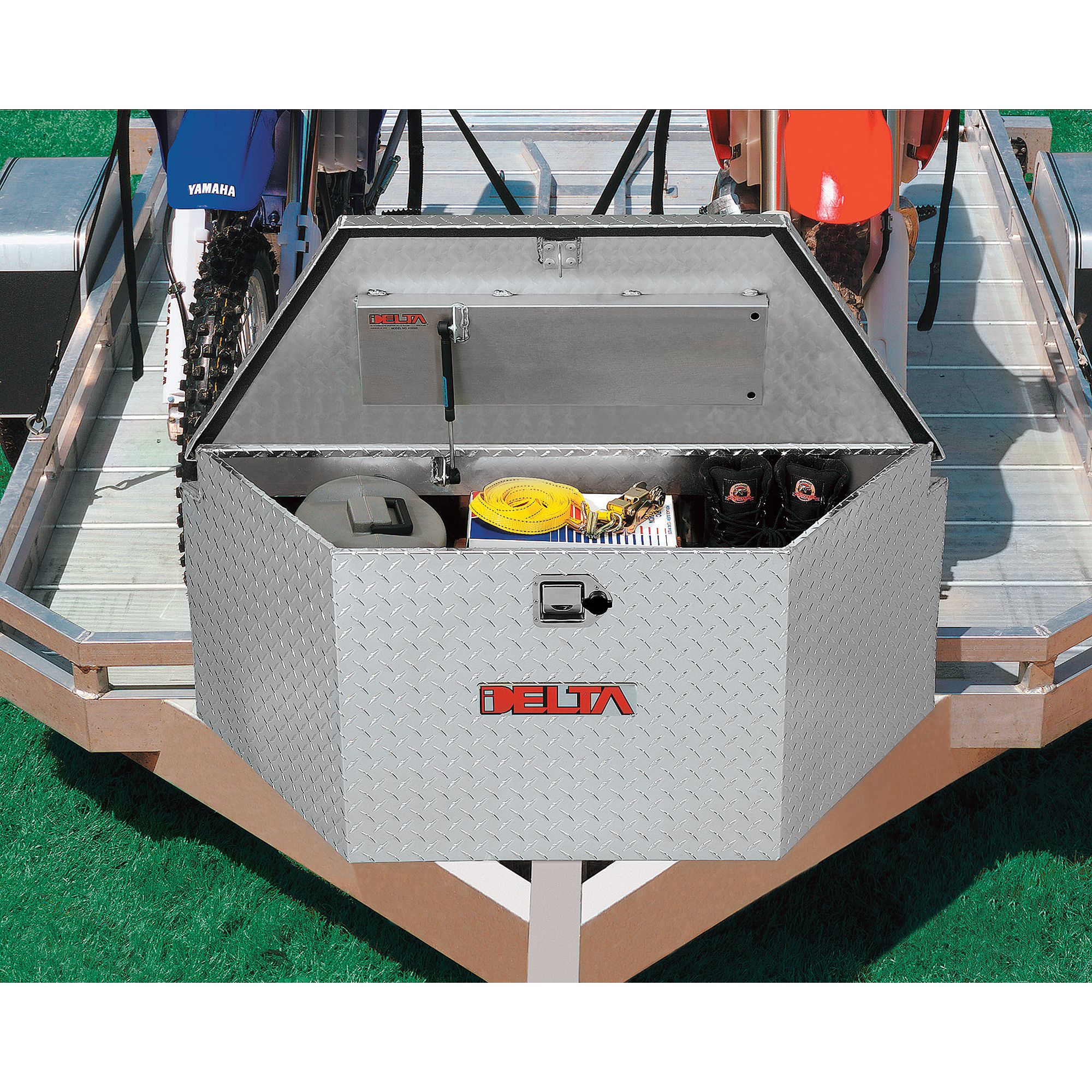 Delta Aluminum Trailer Tongue Box - 33 Long