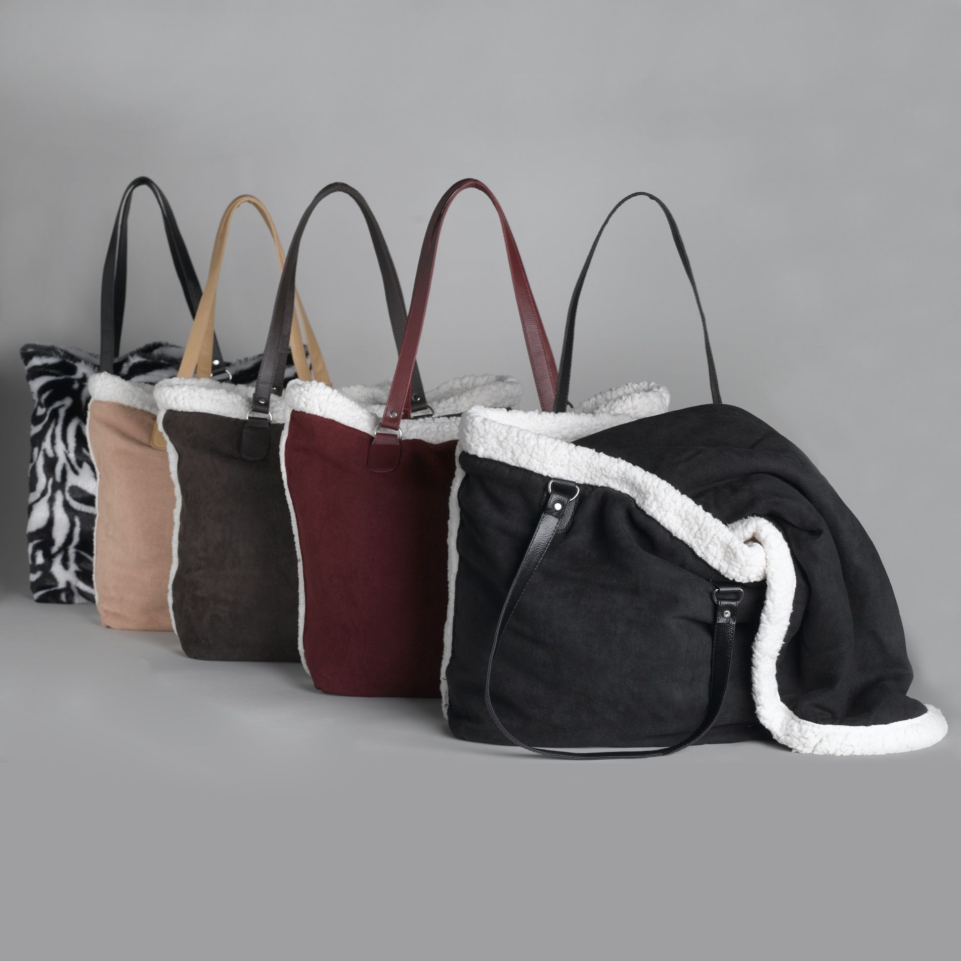 Cannon Luxury Throw N Tote
