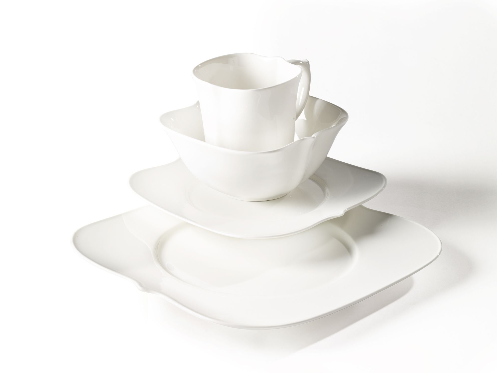 Kitchen Gallery ECOWARE 16PC DINNERWARE SET TABLETOPS UNLIMITED, INC.