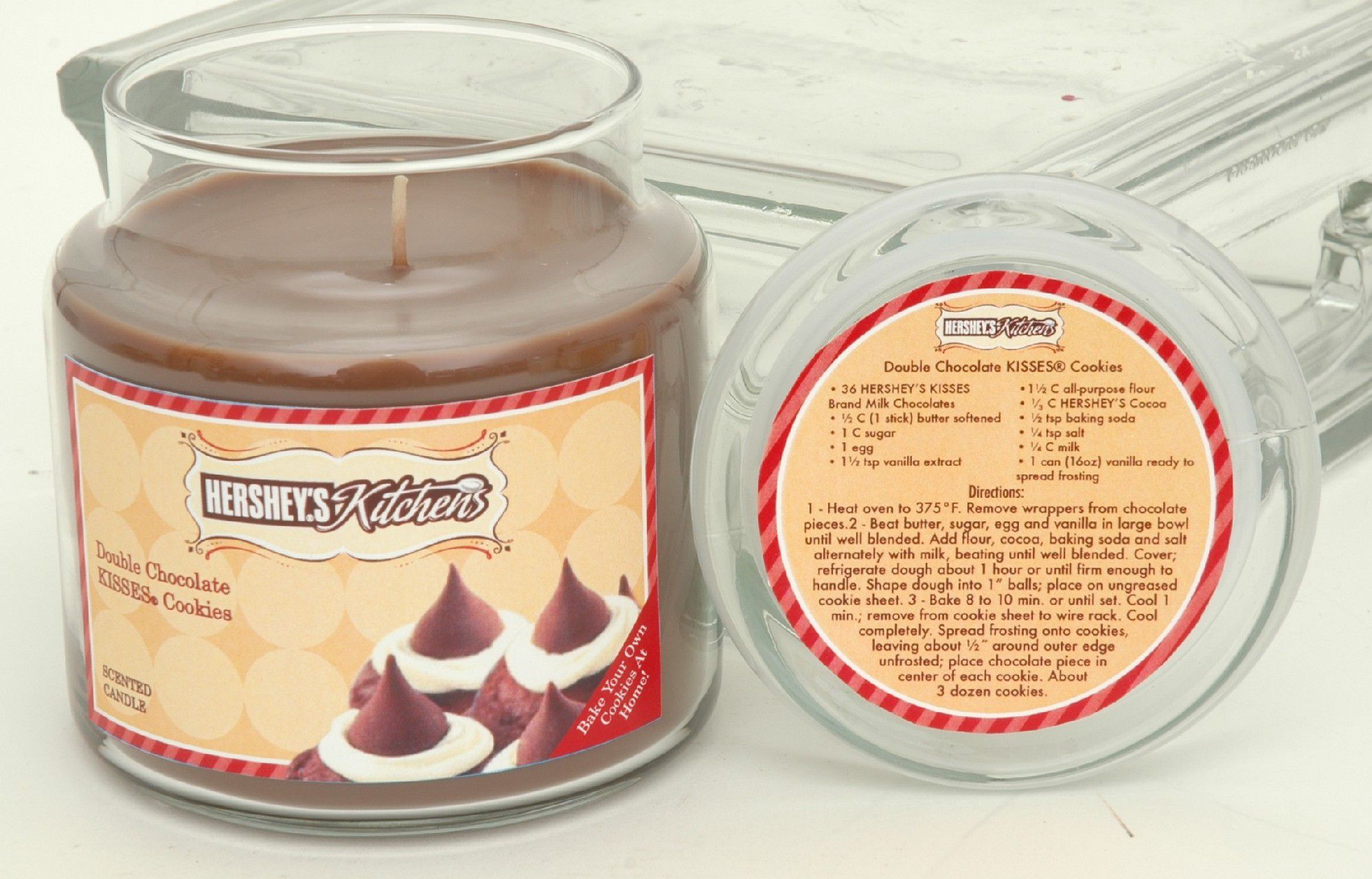 Hershey&#39;s Kitchen Scented Soy Candle - Double Chocolate Kisses Cookies