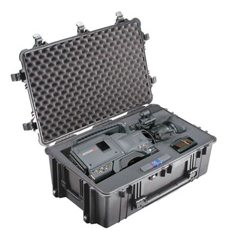 Pelican 1650WF Products Equipment Case with Foam: 20.5 x 30.75
