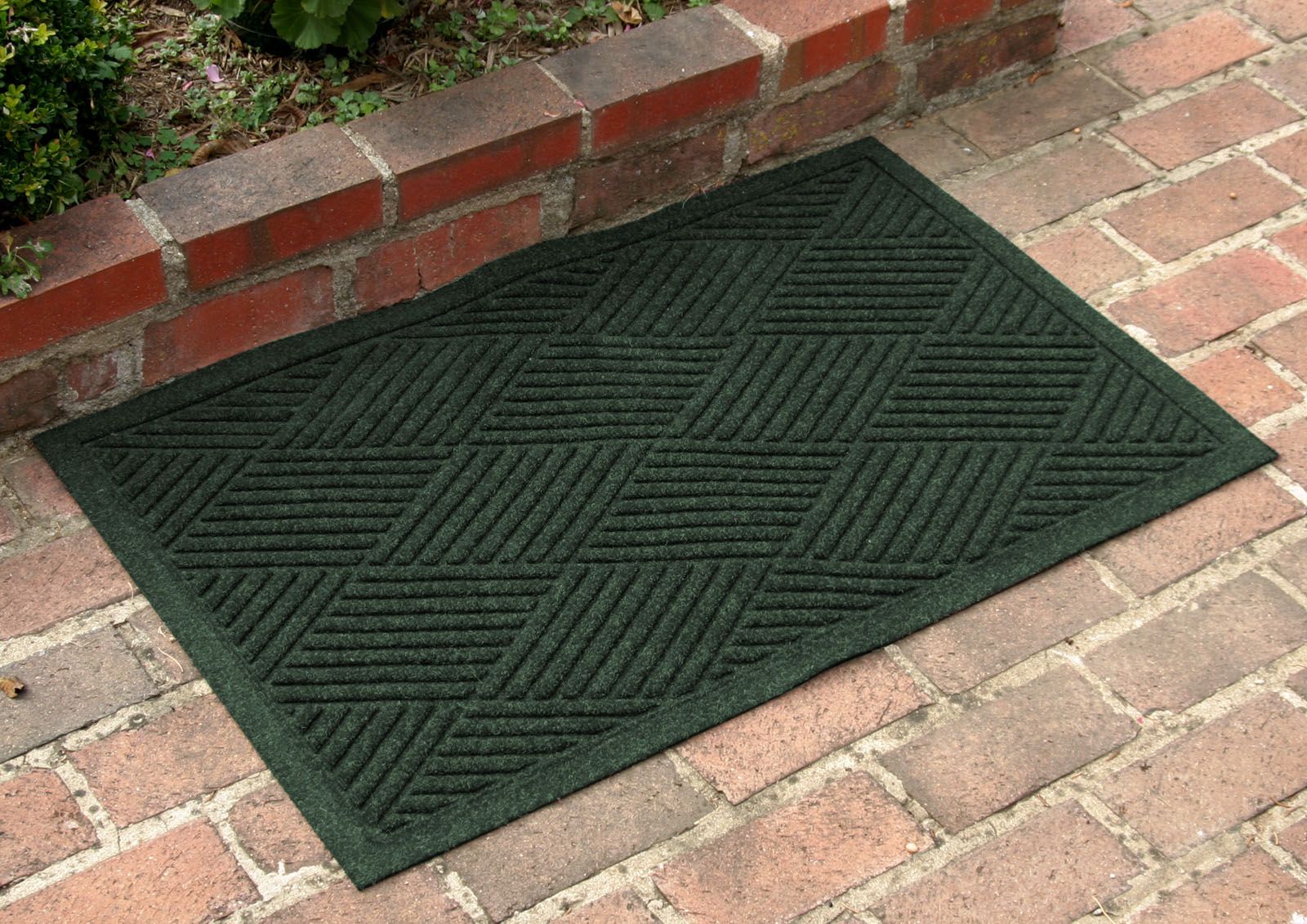 Bungalow Flooring Aqua Shield Diamonds 2' x 3' Mat at Kmart.com
