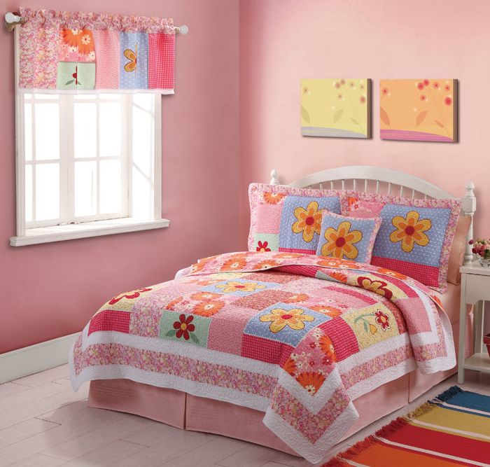 Olivia Pink Twin Quilt with Pillow Sham
