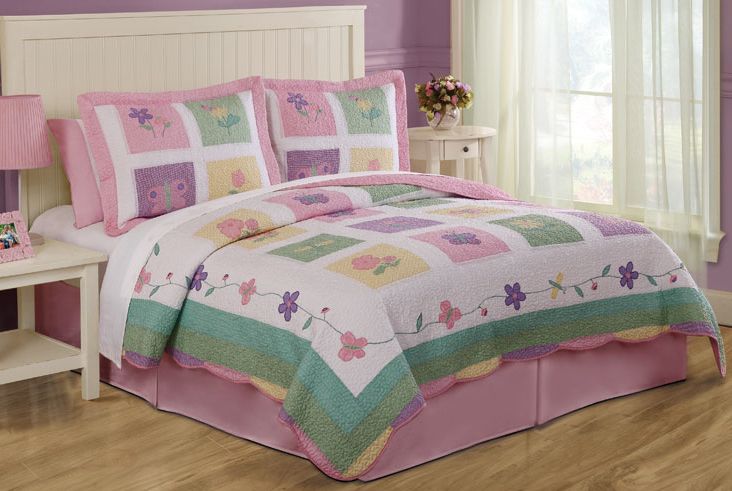 Spring Meadow Twin Quilt with Pillow Sham
