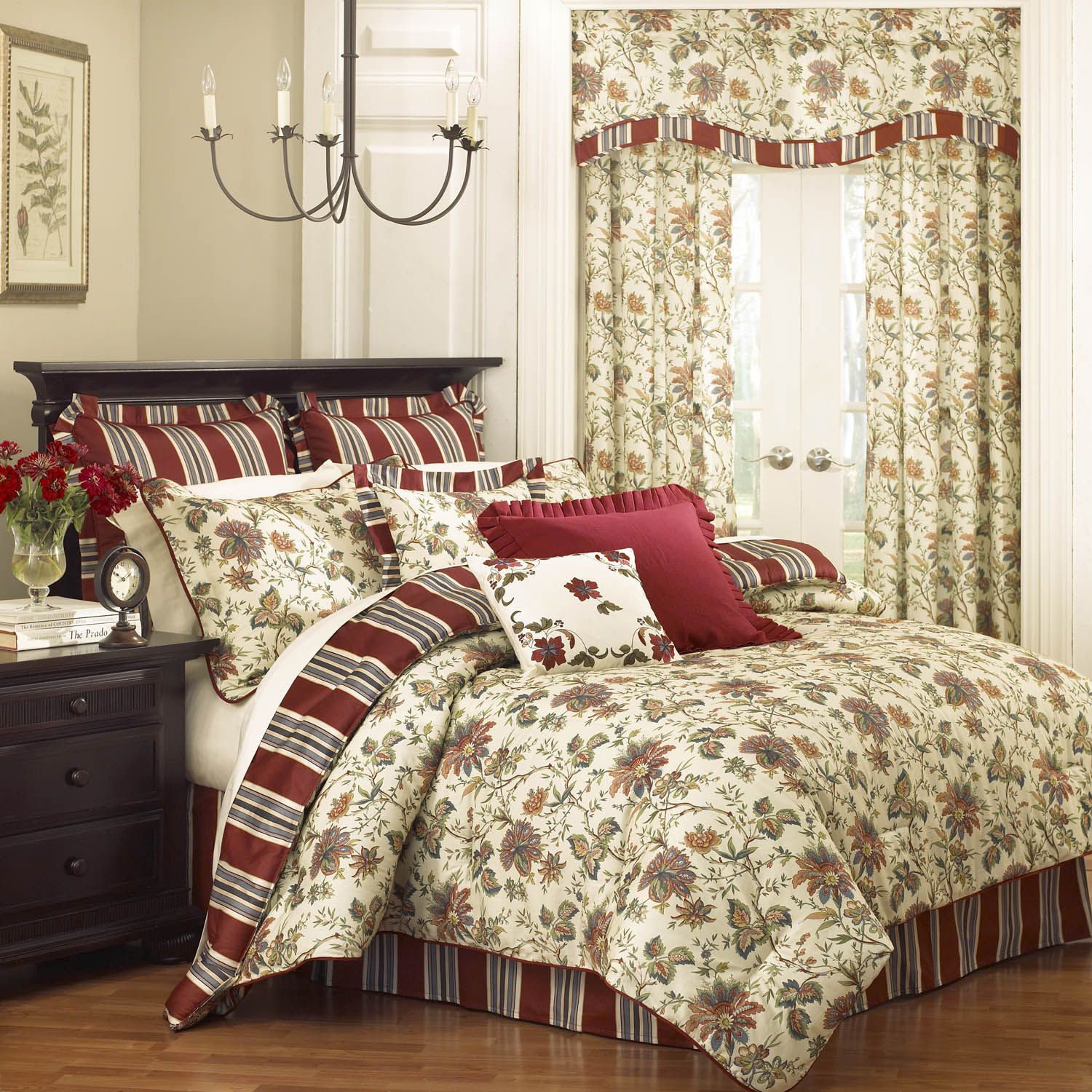 Waverly Felicite Ivory 4 piece Floral Queen Comforter Set Off-white