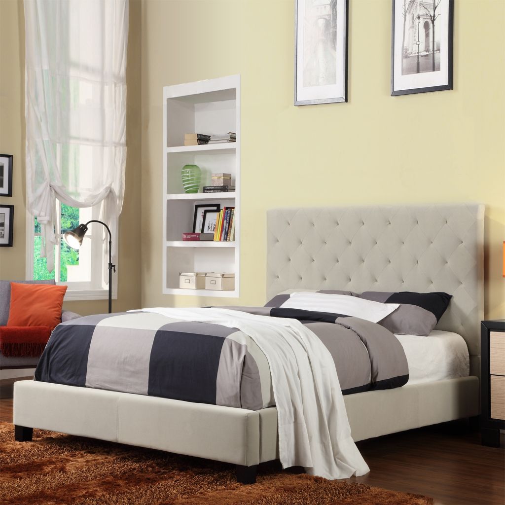 Oxford Creek Queen-size Tufted Tan Velvet Platform Bed