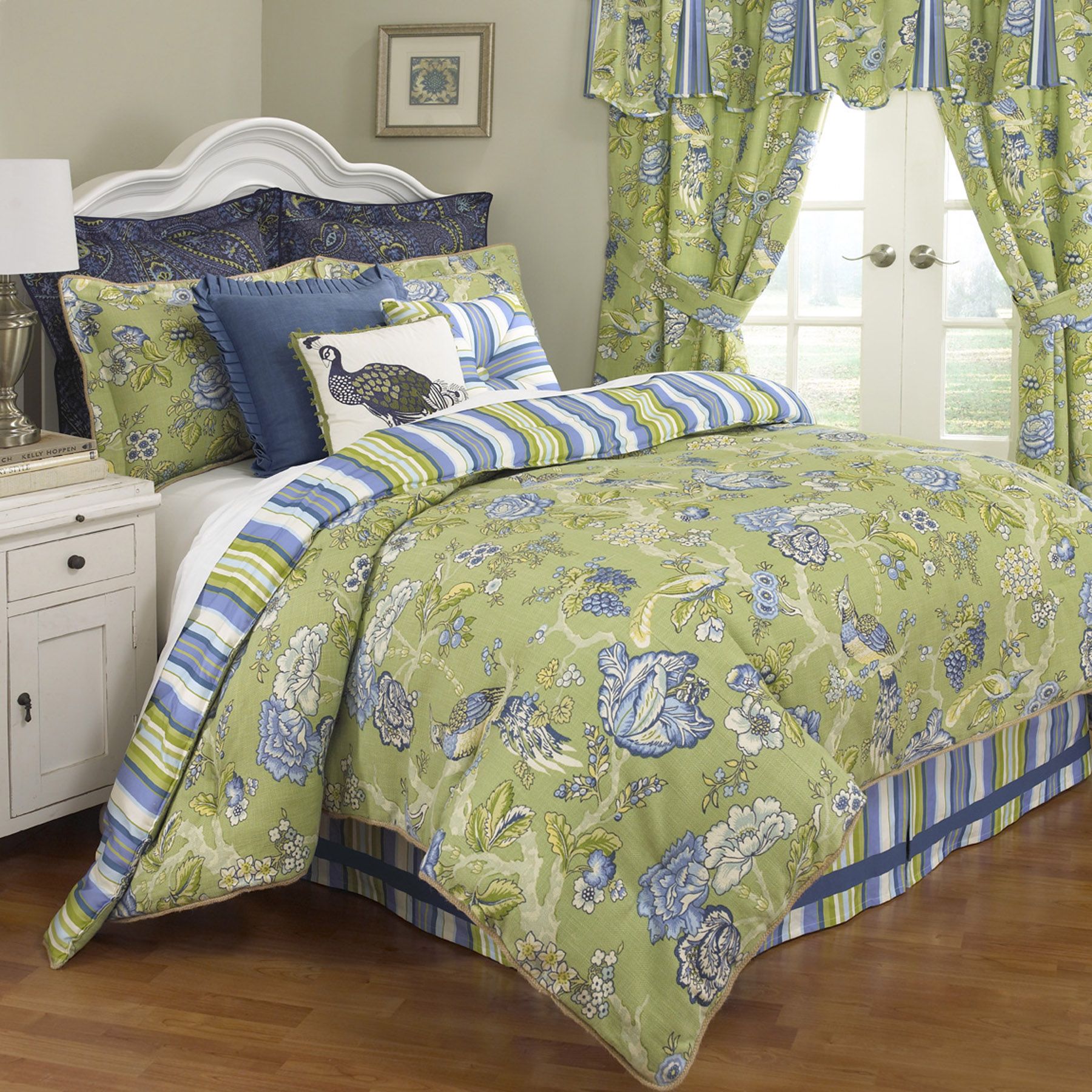 Waverly Casablanca Bedding Collection: Queen Size Comforter Set Ceram