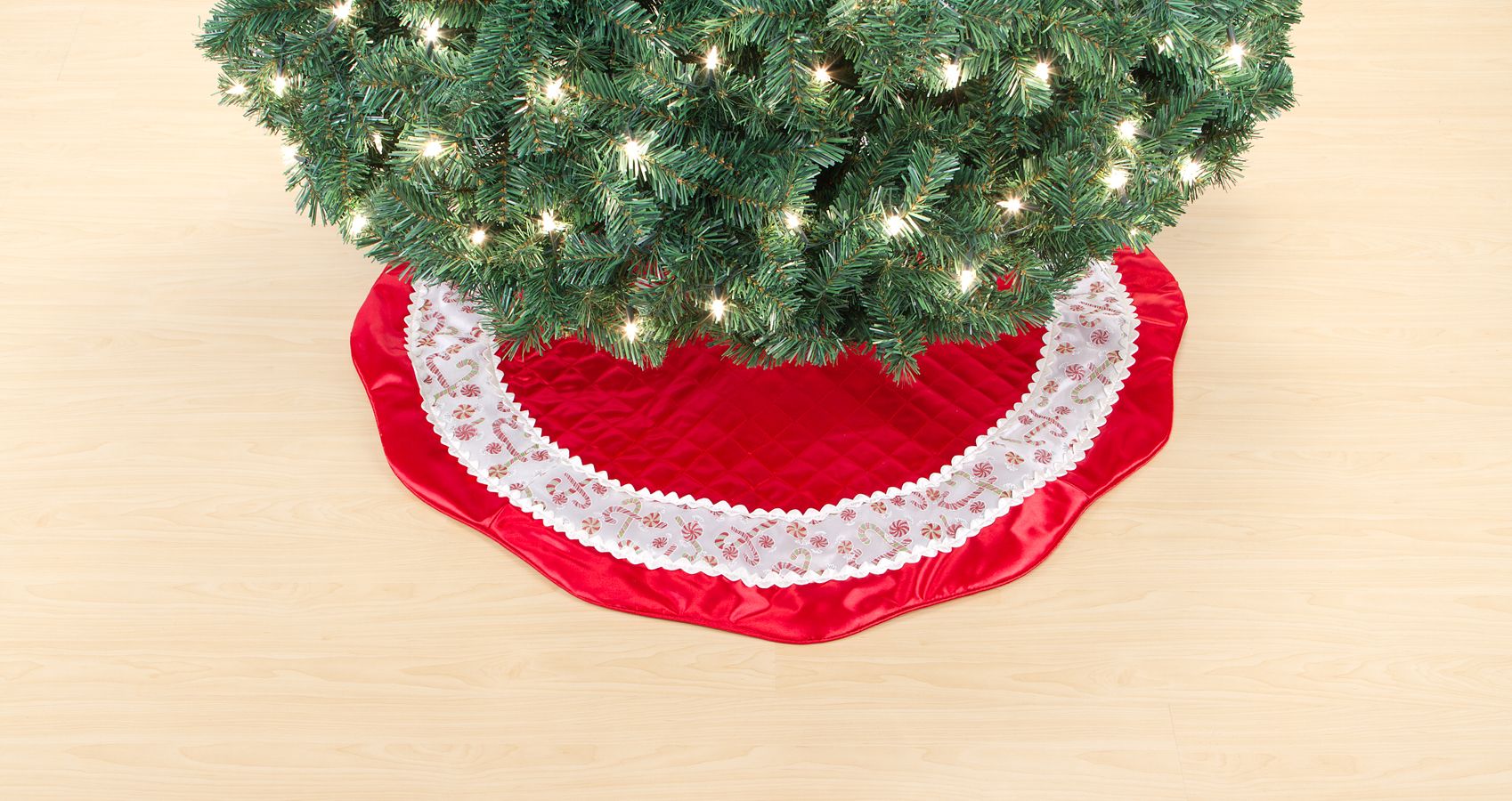 Sandra by Sandra Lee Fa La La 36In Tree Skirt at mygofer.com