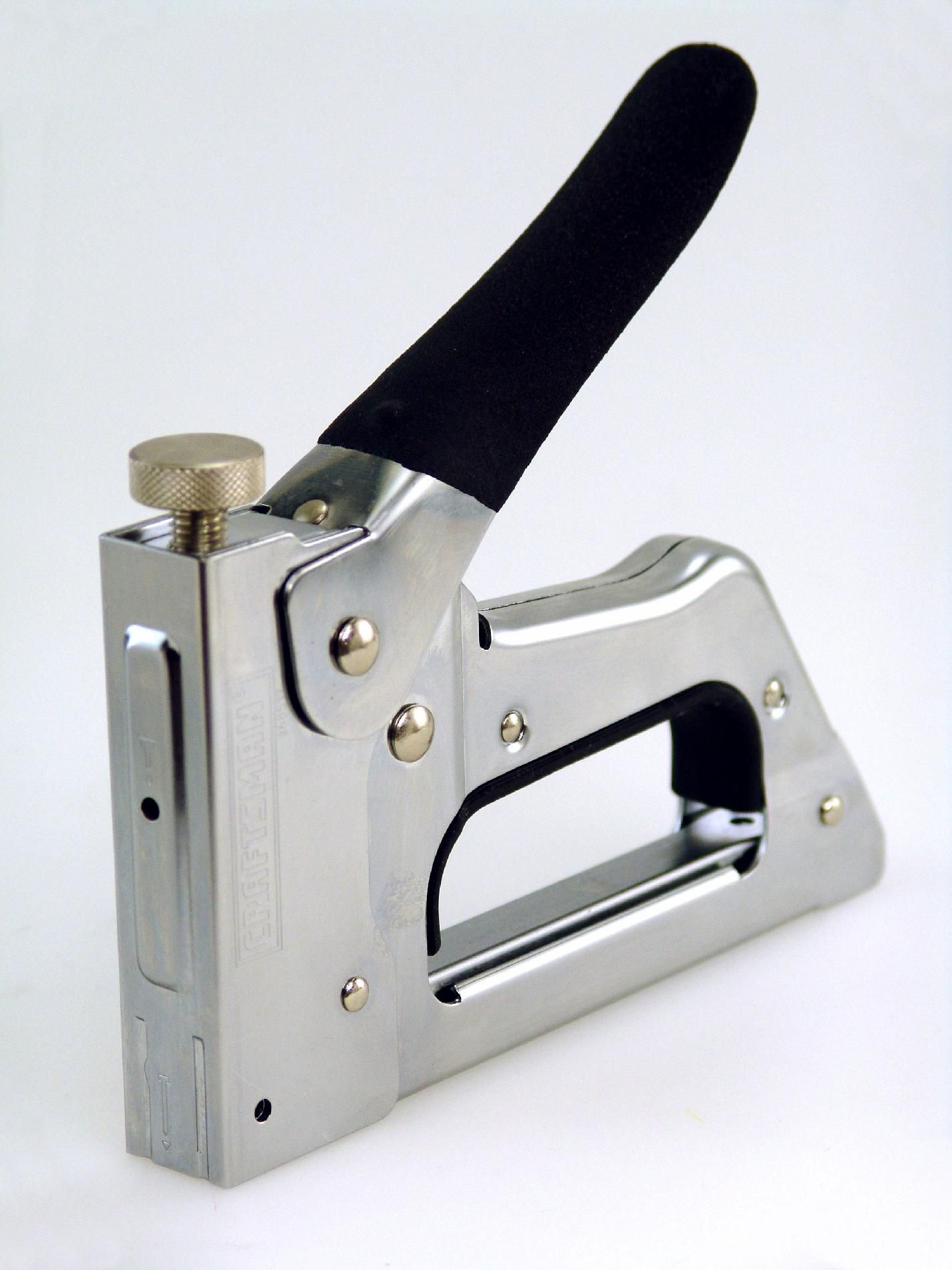 Craftsman Heavy-Duty Staple/Nail Gun