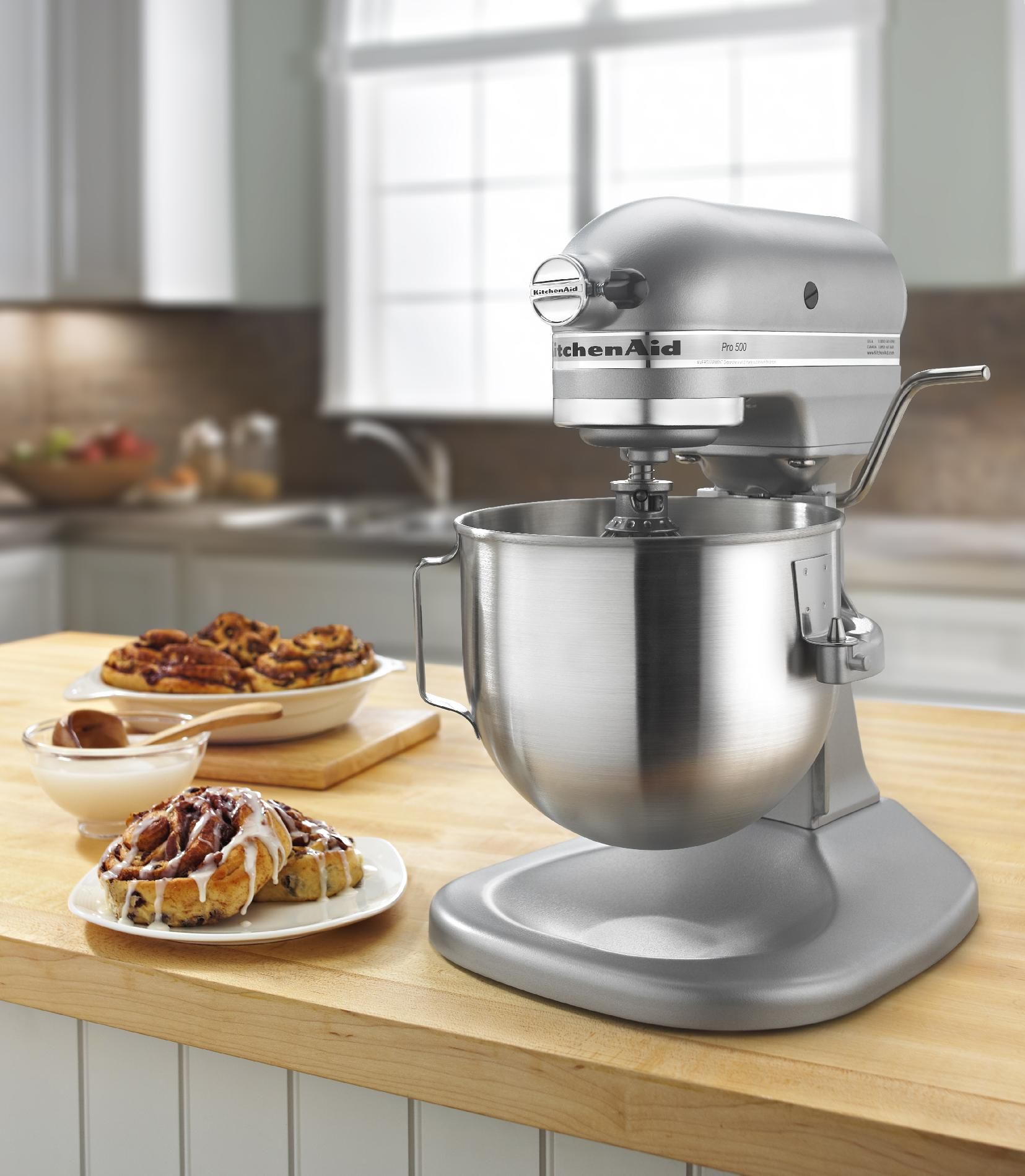 KitchenAid 5 Qt. Pro 500 Series Silver Stand Mixer Bundle 