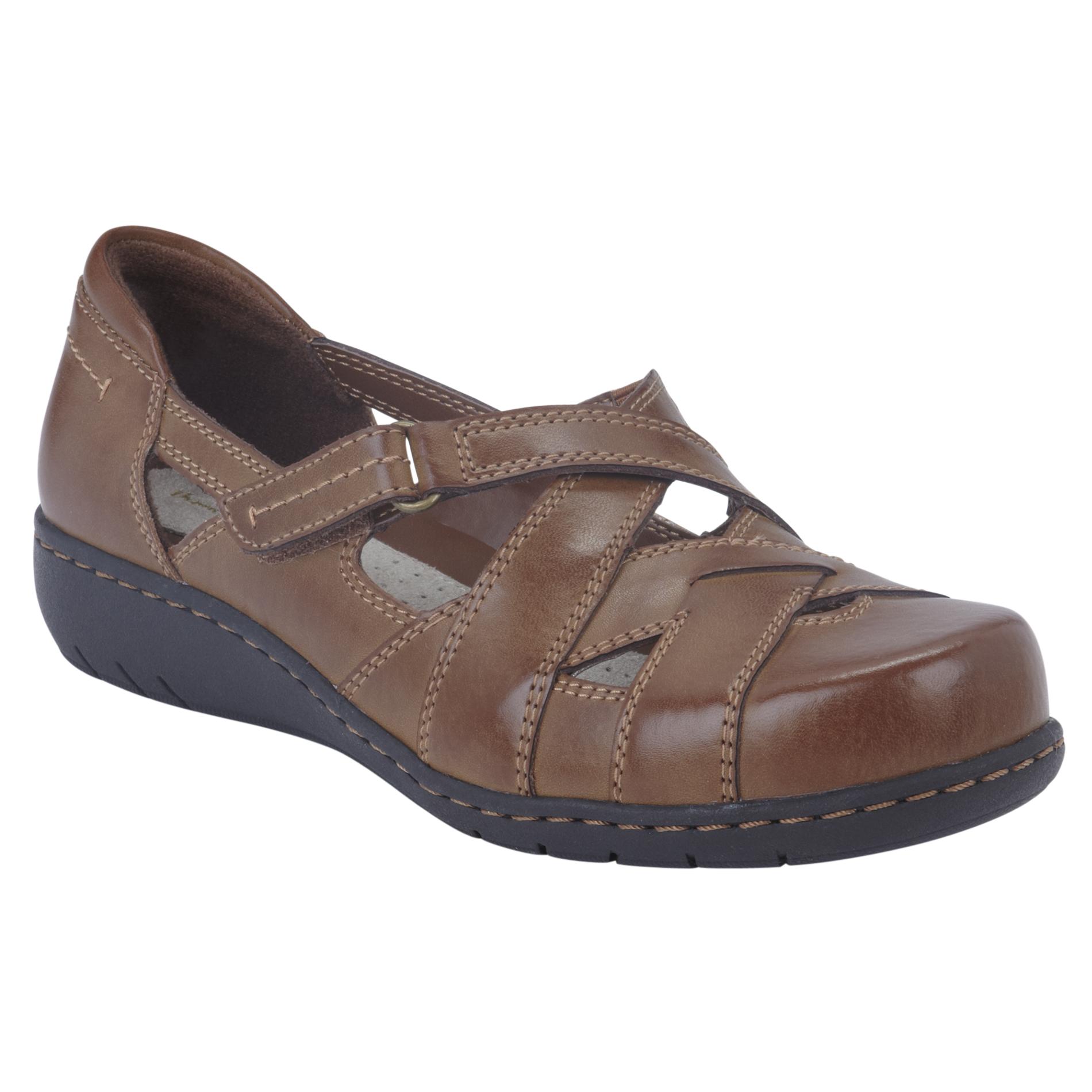 Thom McAn Women's Leather Fisherman Dorthey- Brown at mygofer.com