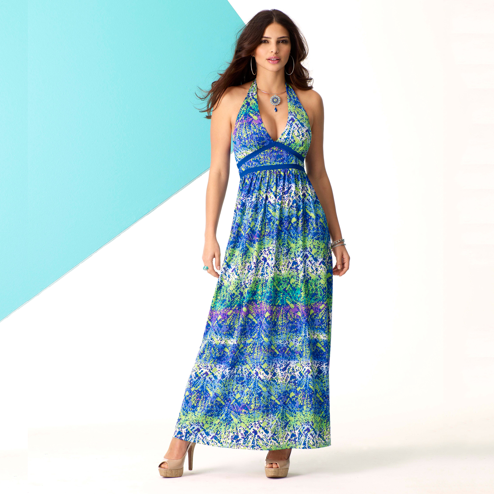 Impress in the Dress Outfit                                                                                                     