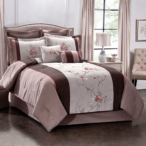 Regal Vine Comforter Set with 4 Bonus Pieces