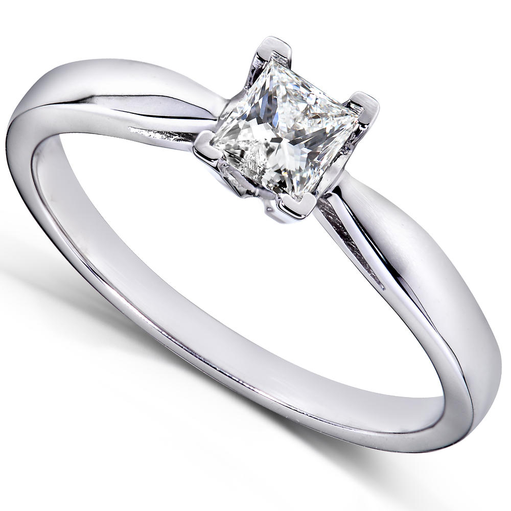 Princess Cut Diamond Solitaire Engagement Ring 1/4 Carat (ct. tw) in 14k White Gold