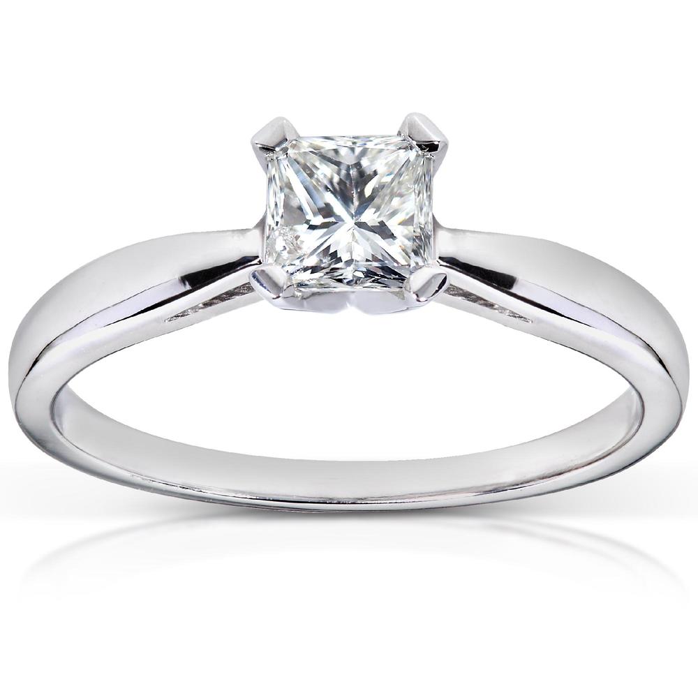 Radiant Cut Diamond Solitaire Engagement Ring 1/2 Carat (ct. tw) in 14k White Gold