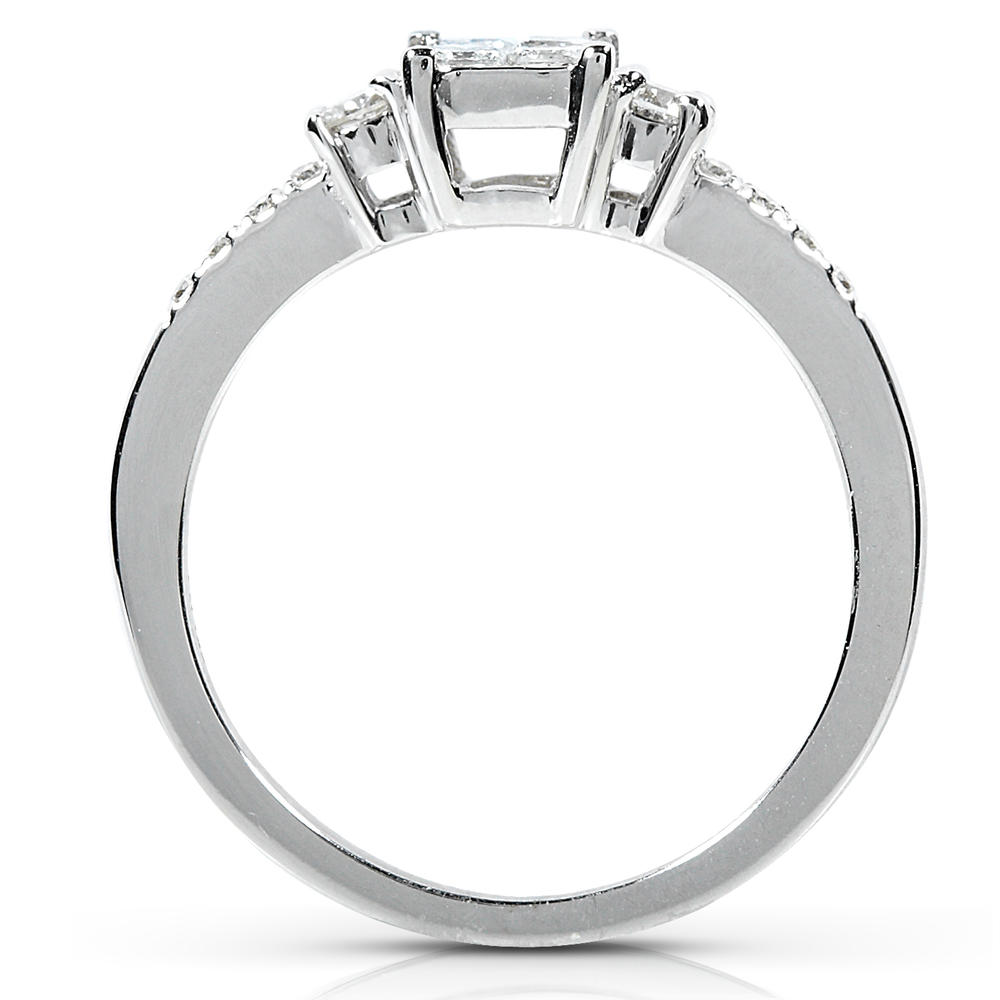 Diamond Three-Stone Engagement Ring 3/8 carat (ct.tw) in 14K White Gold
