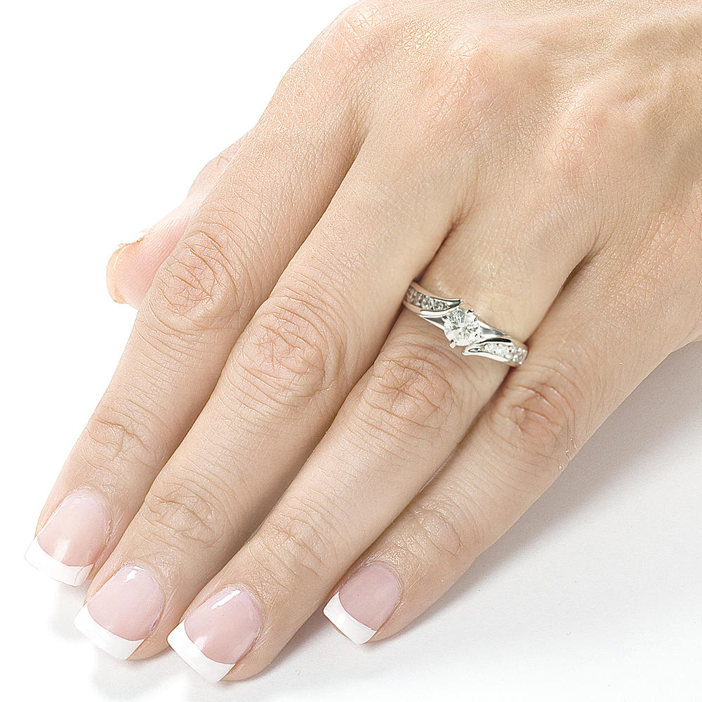 Round Diamond Engagement Ring 1 Carat (ct.tw) in 14k White Gold