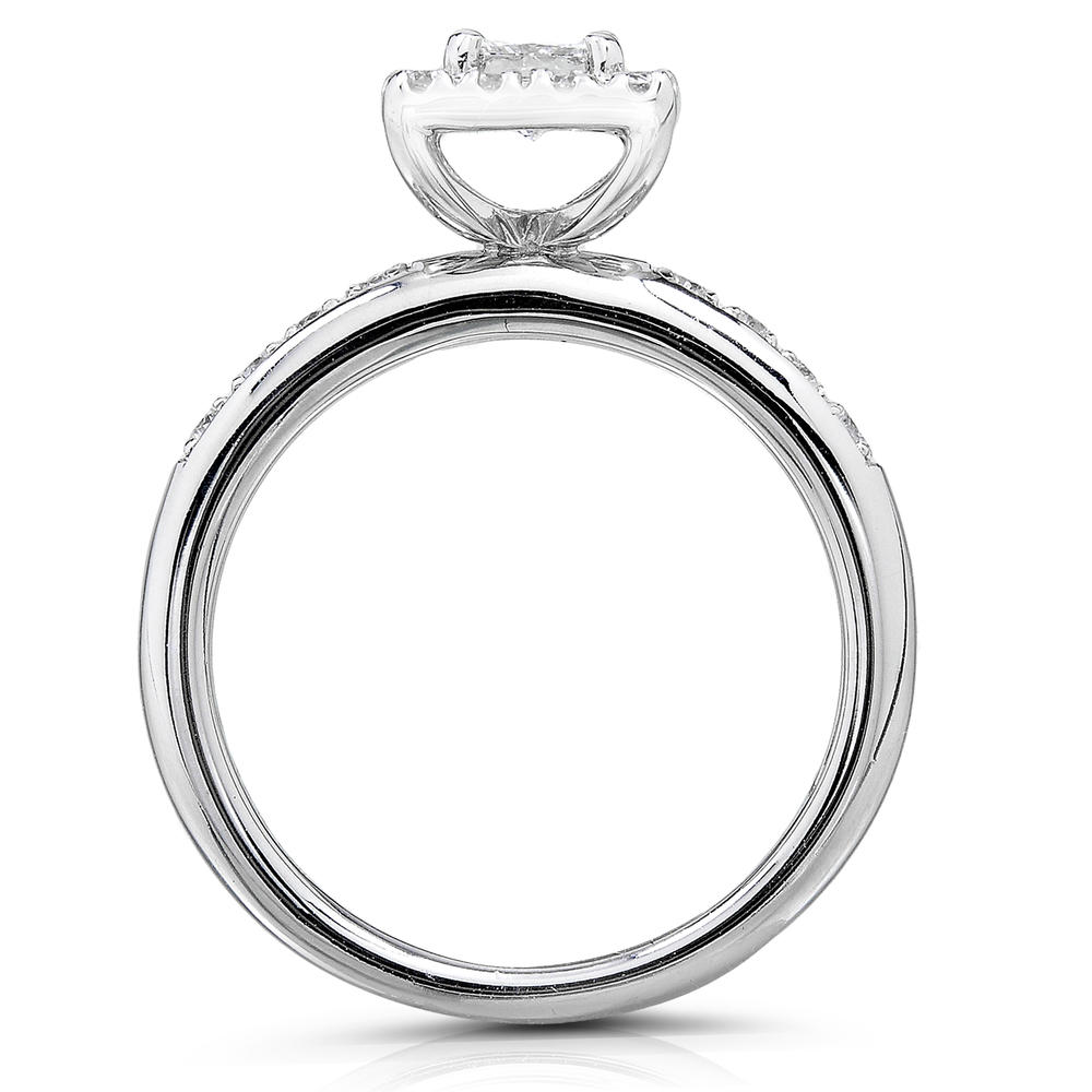Diamond Engagement Ring 1/2 Carat (ct.tw) in 14K White Gold