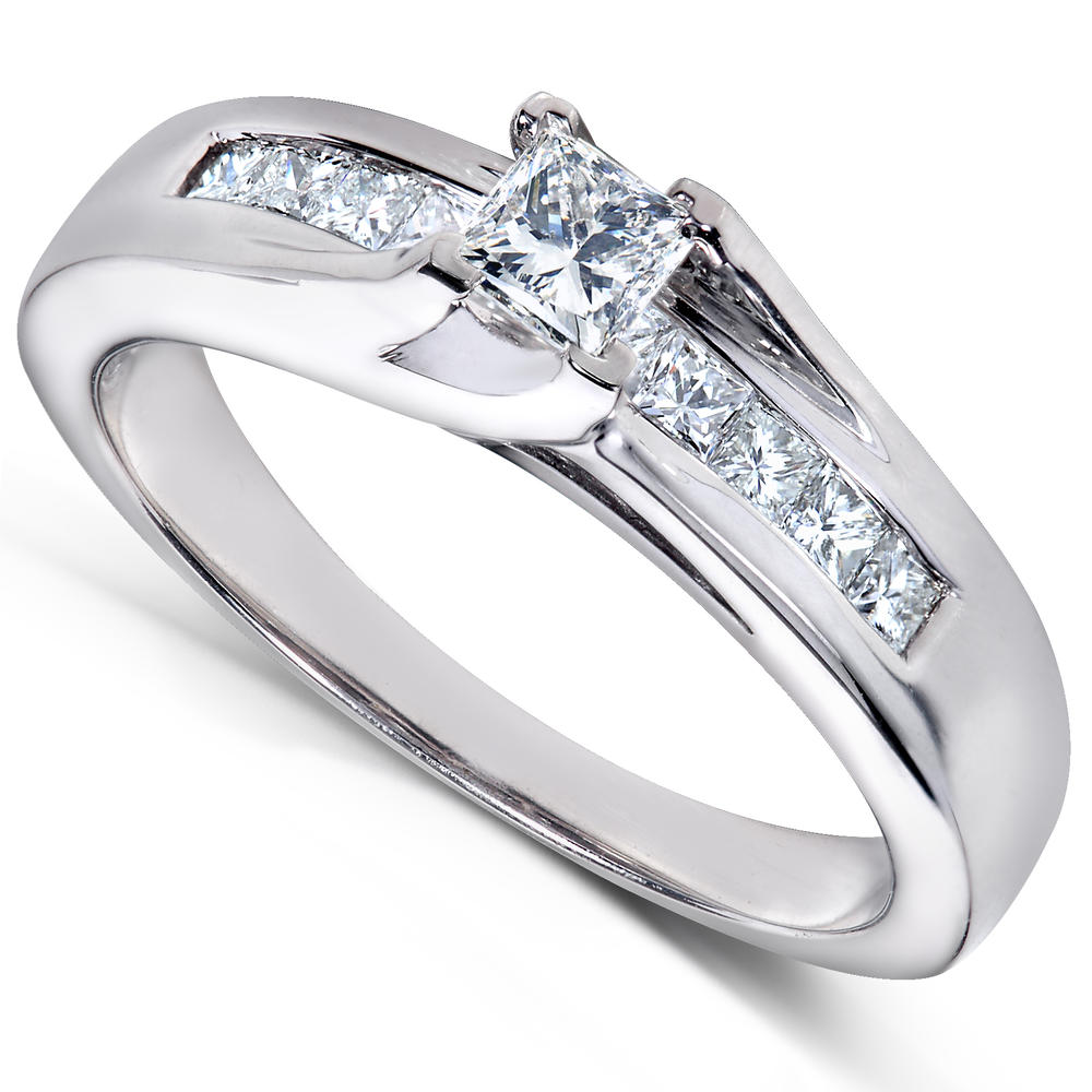Diamond Engagement Ring 1/2 carat (ct.tw) in 14k White Gold